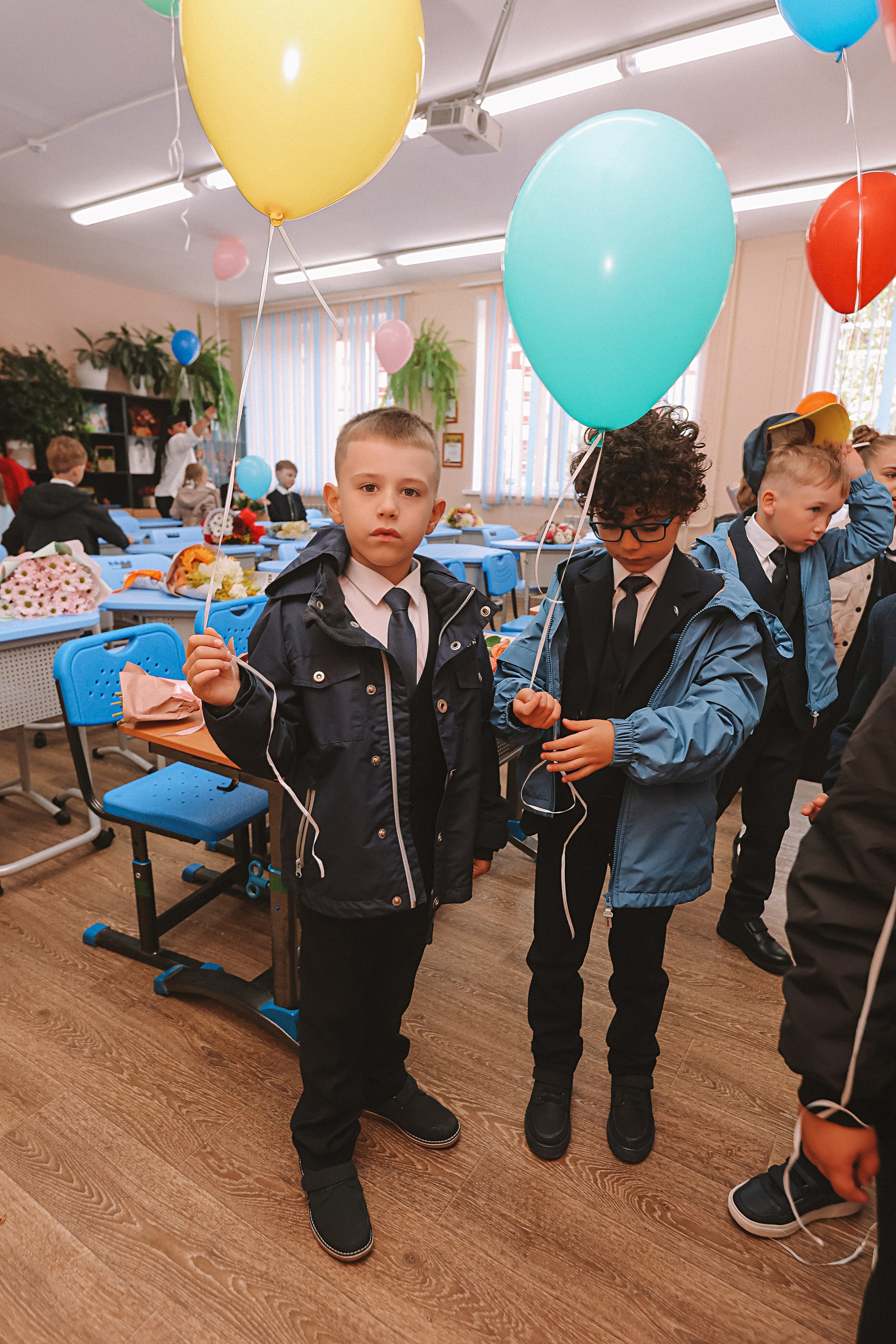 1 сентября линейка+кл час+портреты. Семейный фотограф Тюмень, фотограф на роды Салмина Мария