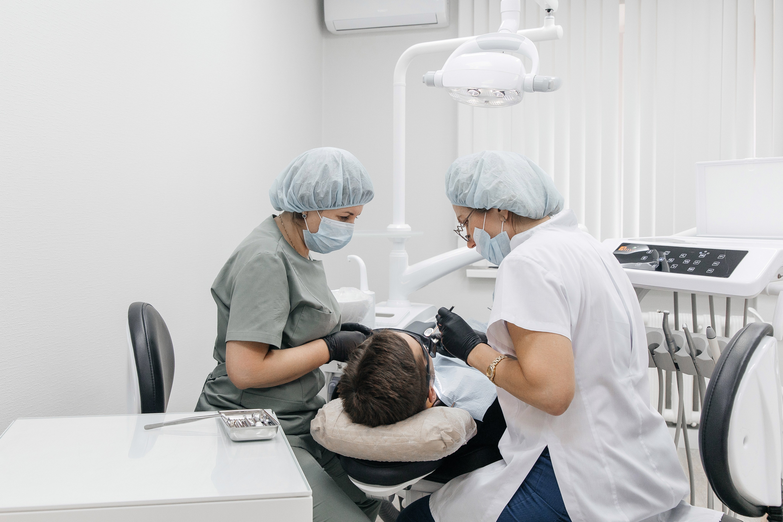 Стоматология АСПРО. Фотограф Денис Лесковский (Тюмень)