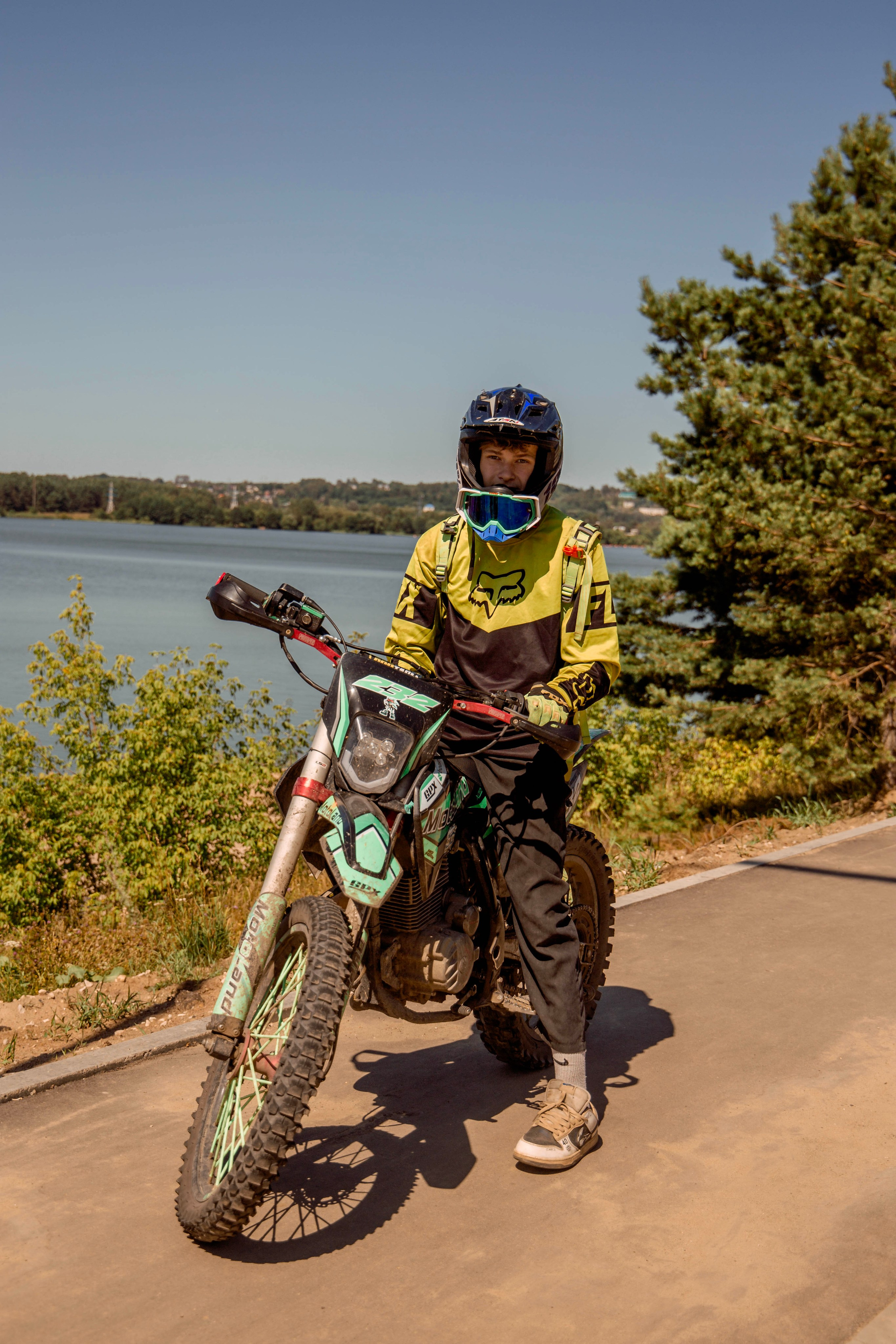 Парни и мотоциклы