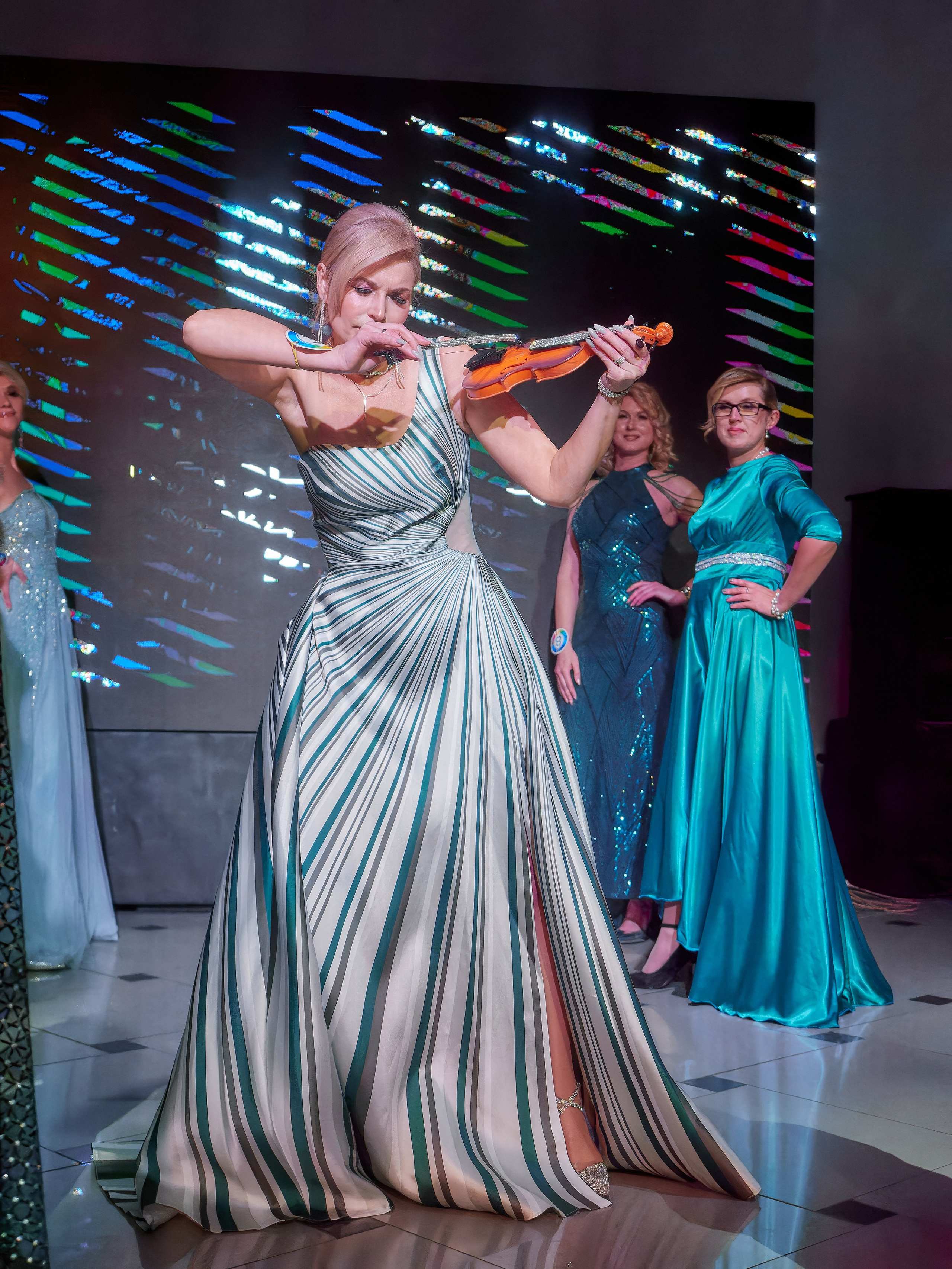 Блондинка Междуреченска. Семейный и детский фотограф в Междуреченск Олег Бамбульский