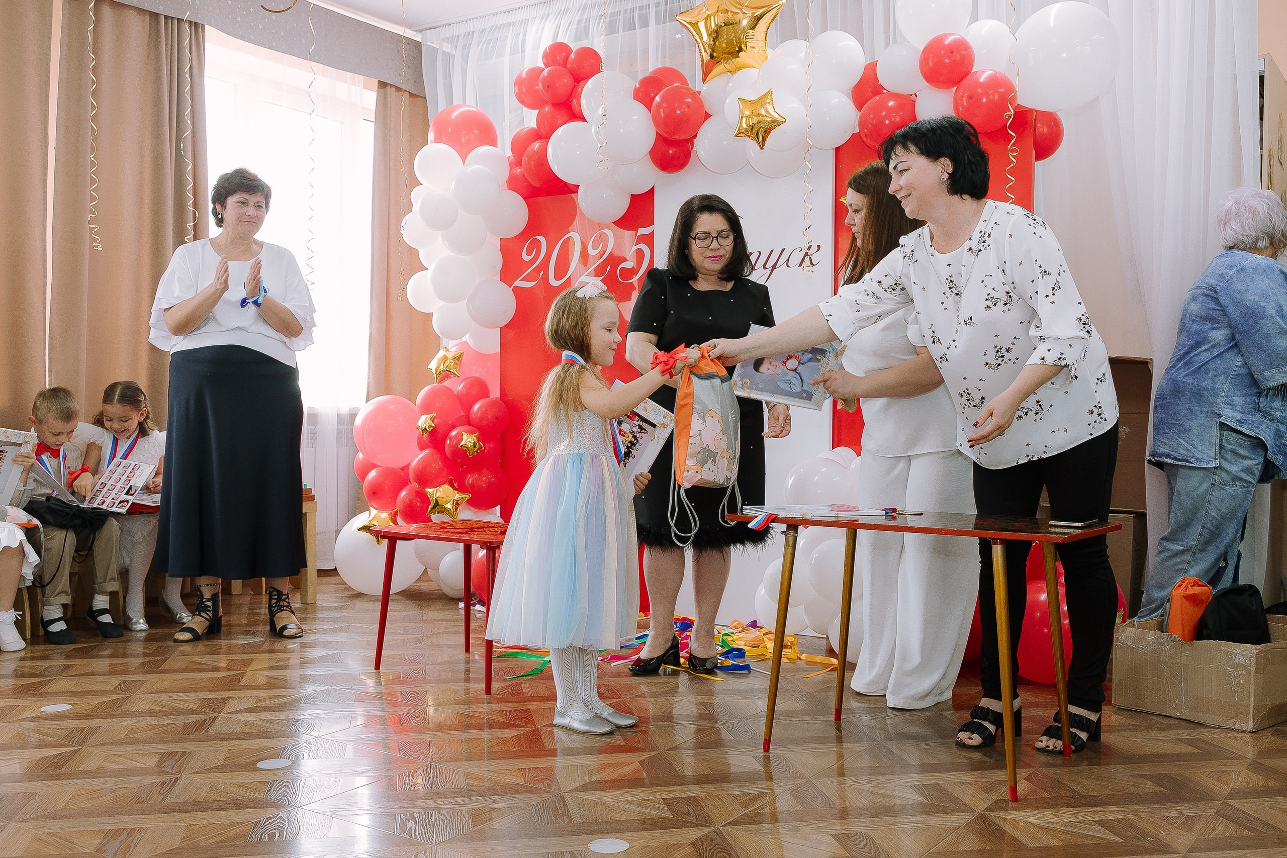 Выпускной в ДС 26. Выпускные альбомы Натальи Бутко: Новороссийск, Анапа, Геленджик