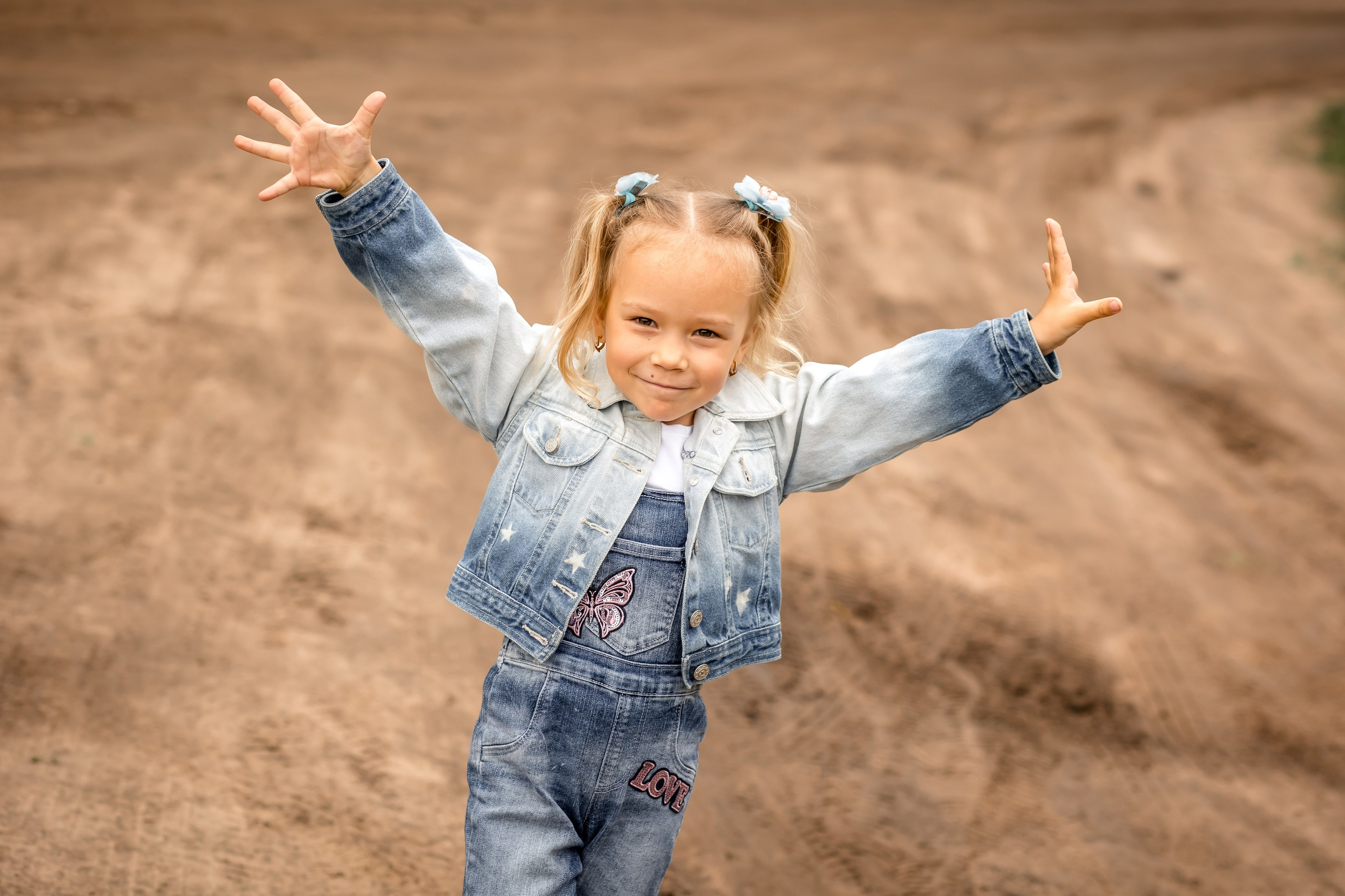 Катя с детками