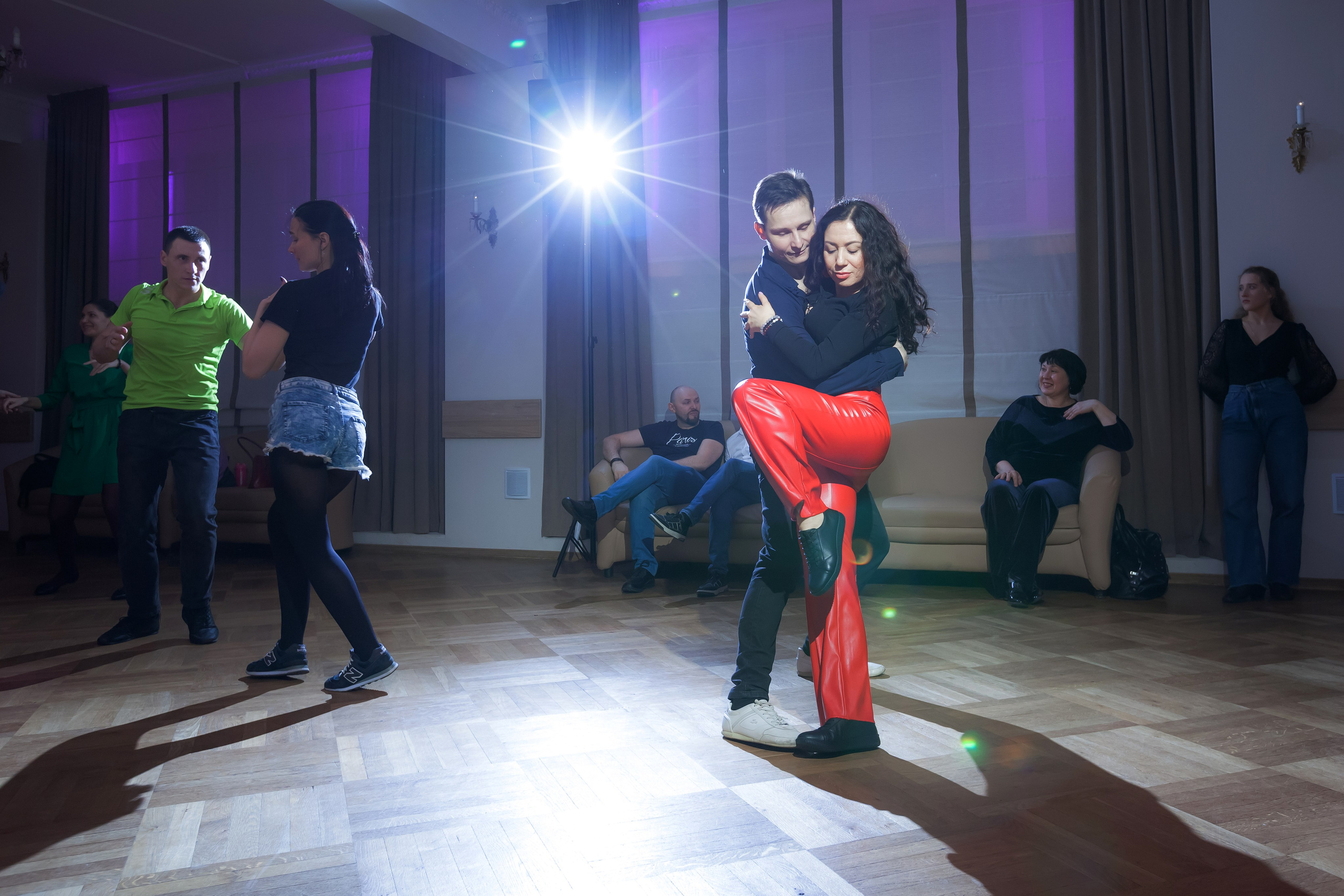 Вечер бачаты. Семейный и предметный фотограф Мария Львова Санкт-Петербург flitphoto