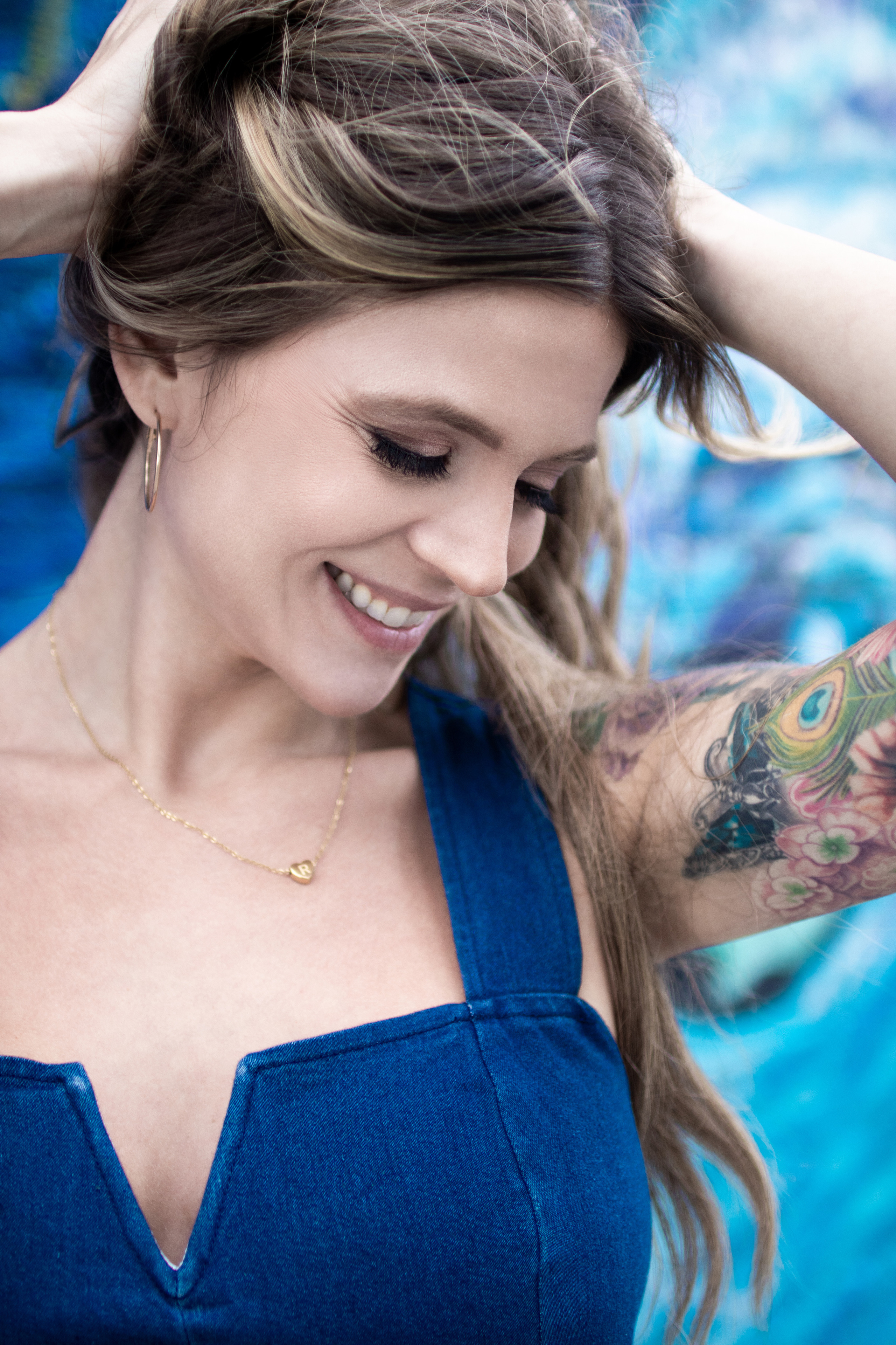 Photo shoot against the backdrop of graffiti. Delray Beach Photographer