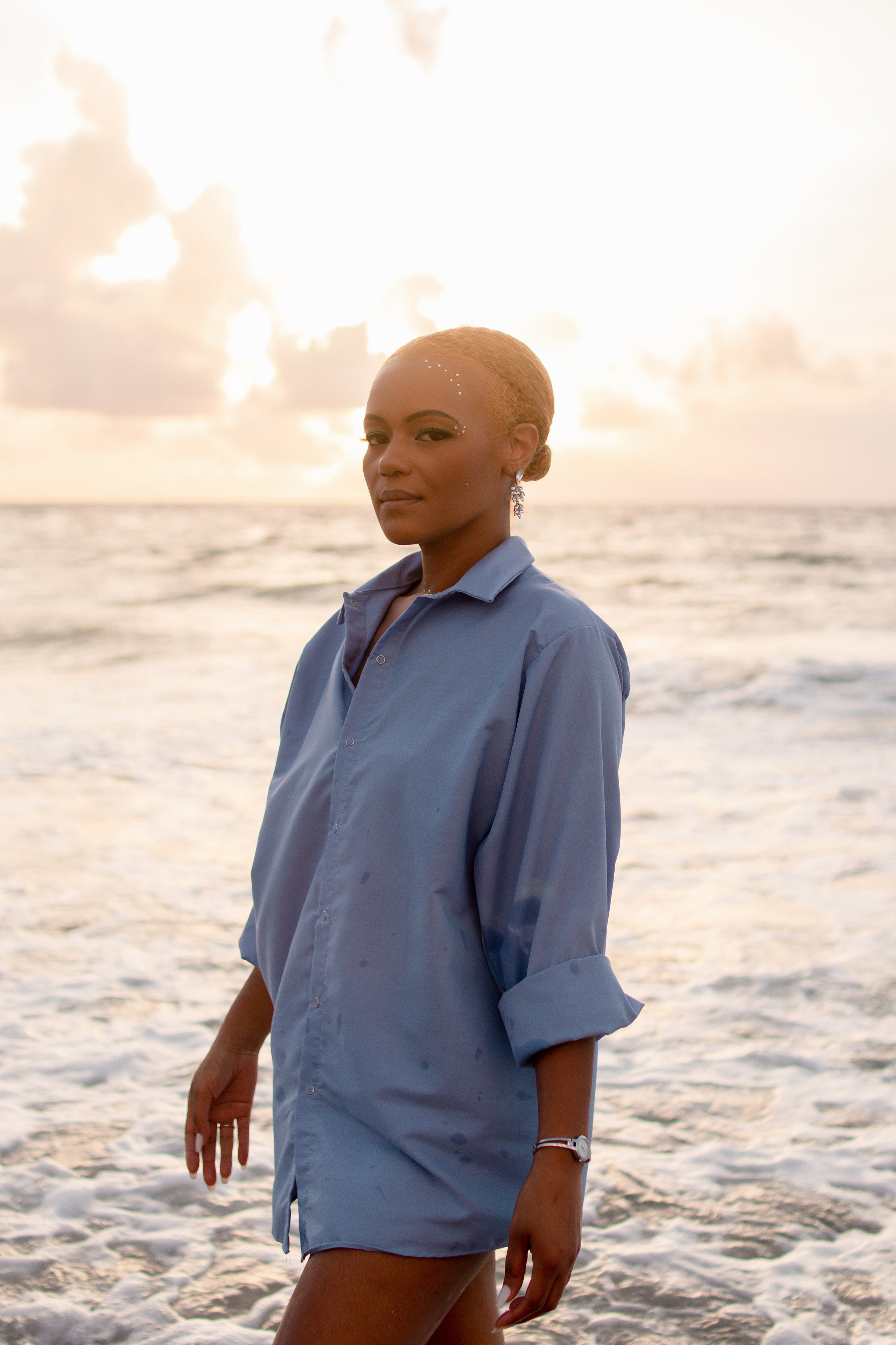 Photo session on the ocean at dawn. Delray Beach Photographer