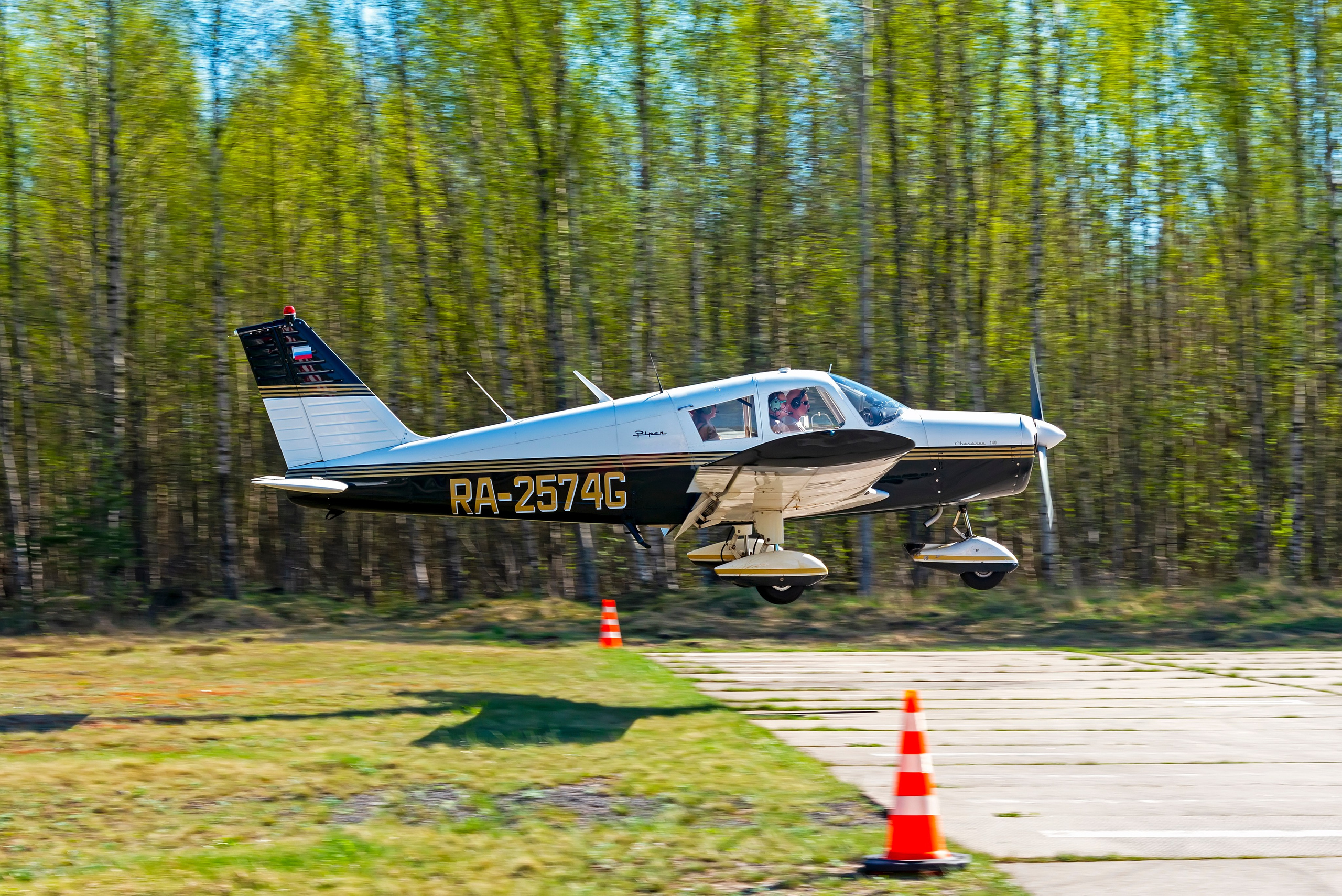 Авиация: самолеты, вертолеты, небесные зарисовки. От прошлого к будущему авиации через фотографию