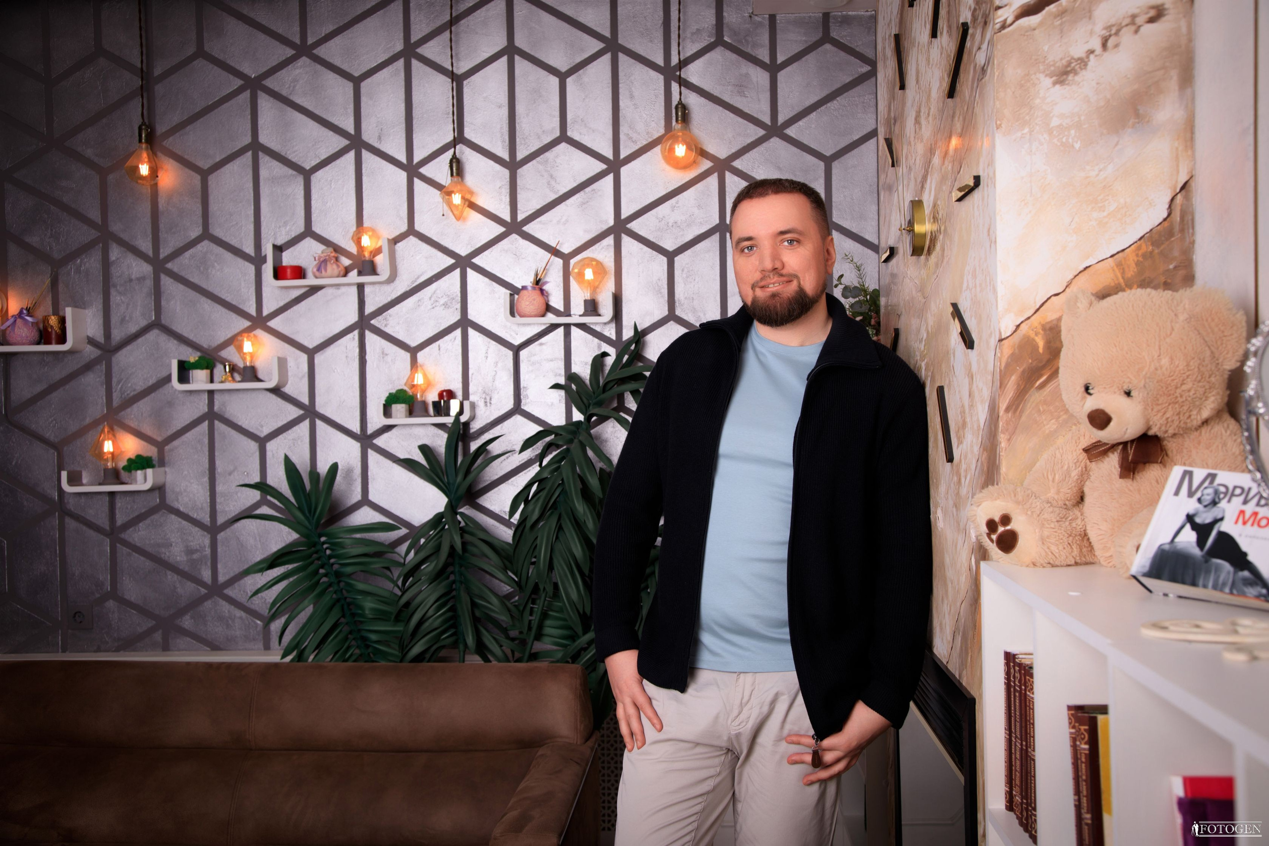 Профессиональная мужская фотосессия в Fotogen: Ваша история в кадре. Интерьерная фотостудия FOTOGEN г. Краснодар