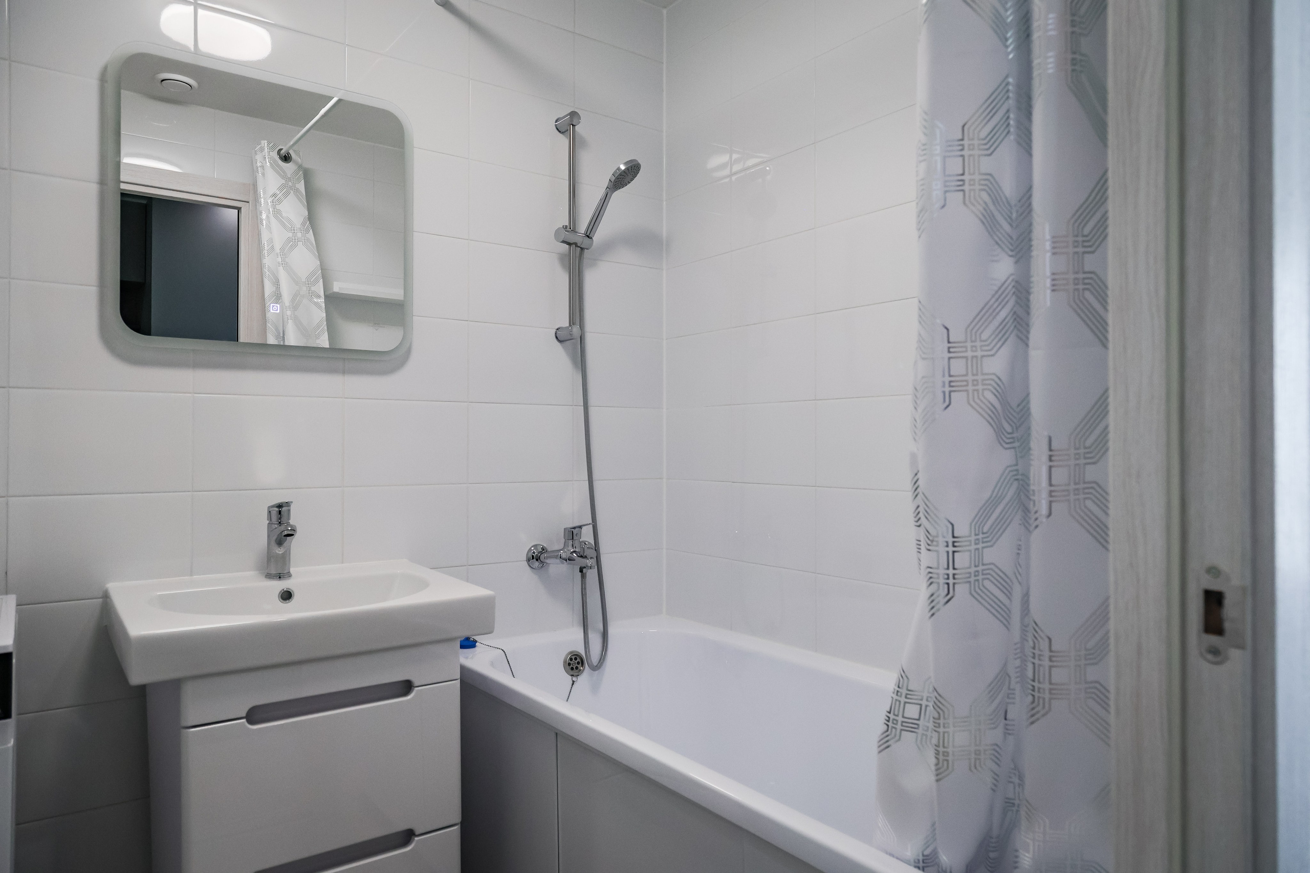 APARTMENT COMPLEX INTERIOR. Mixturecaptures