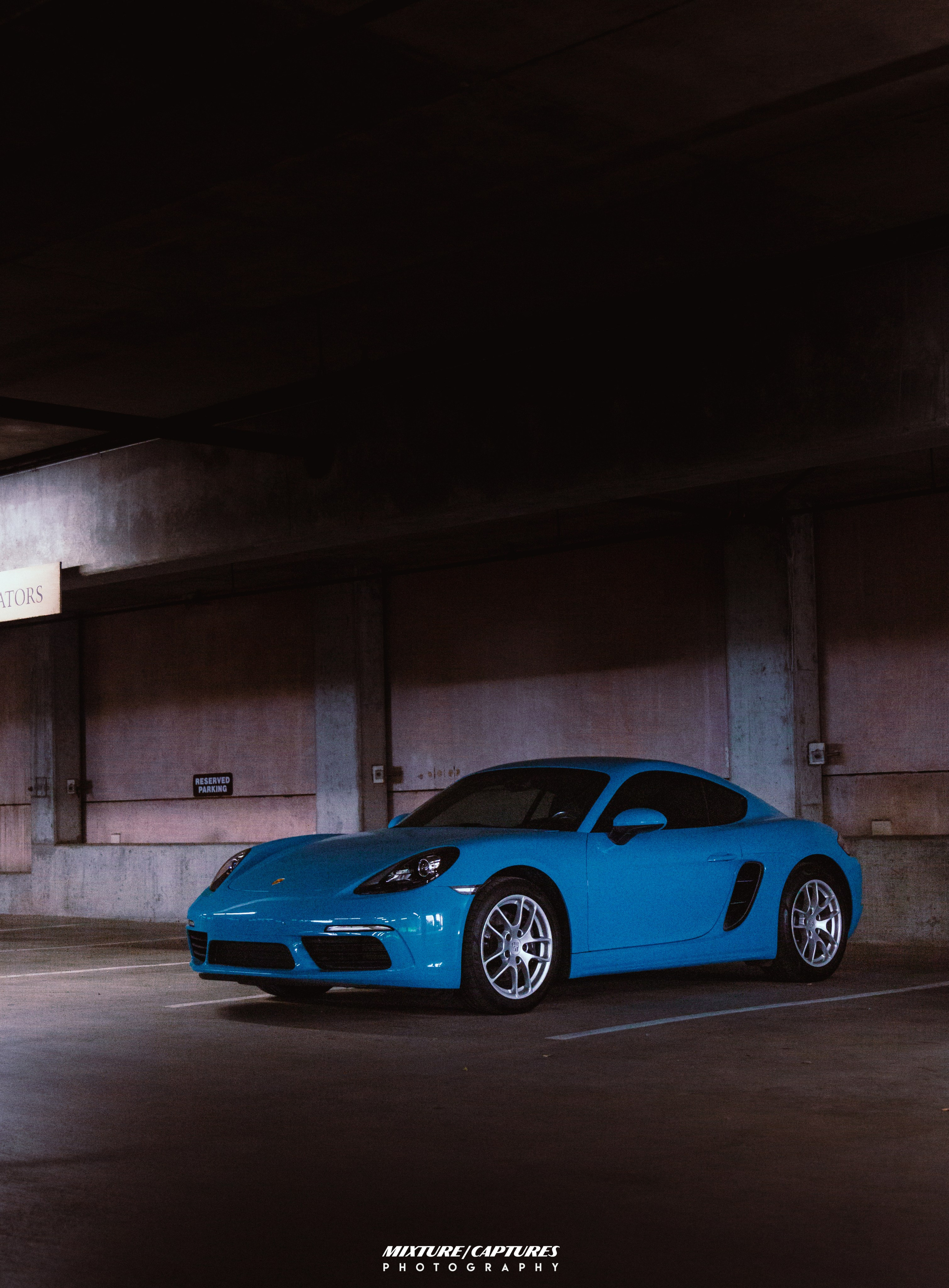 2019 Porsche 718 Cayman. Mixturecaptures
