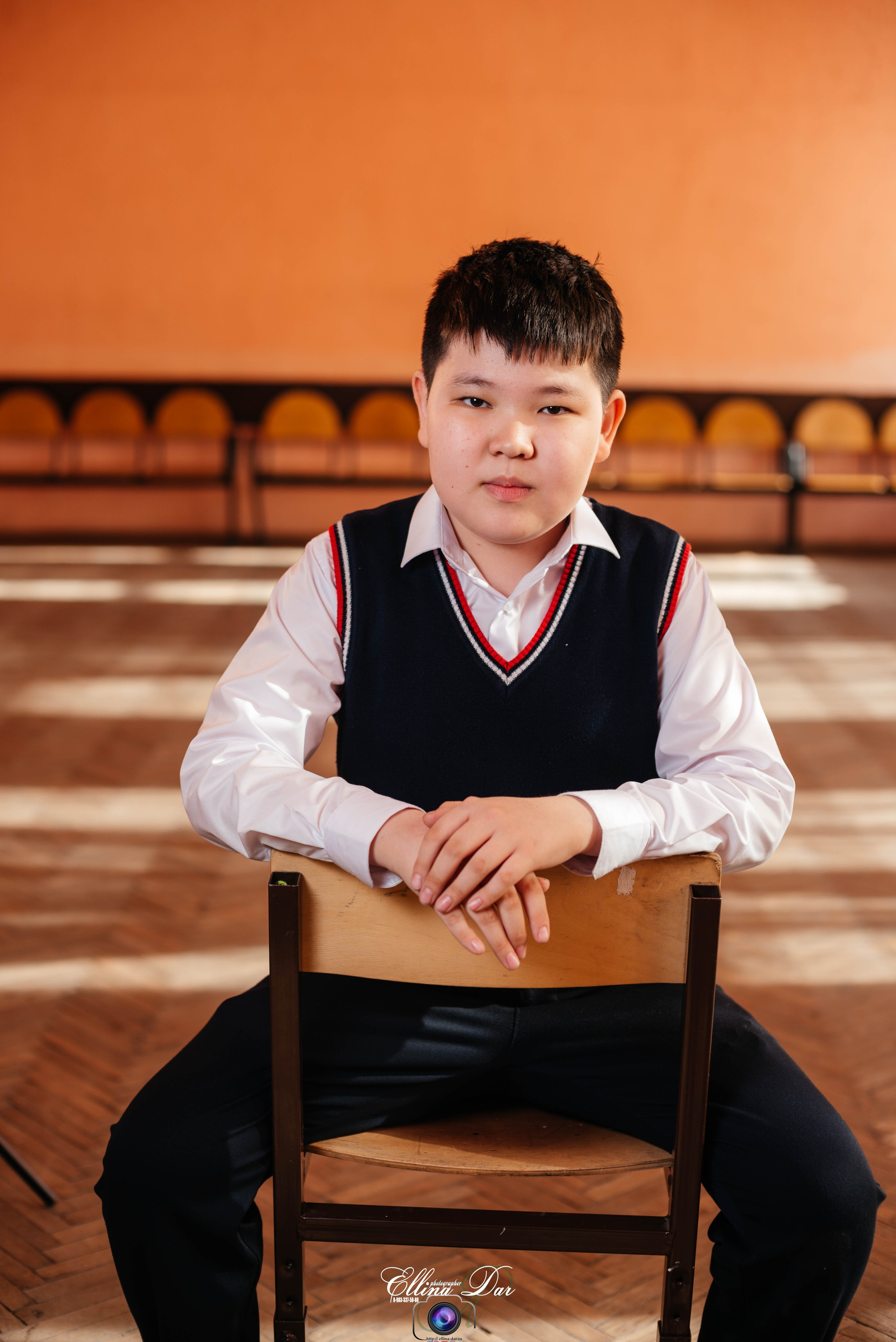 Выпускные школьные альбомы:. Фотограф Эллина Дар г. Улан-Удэ