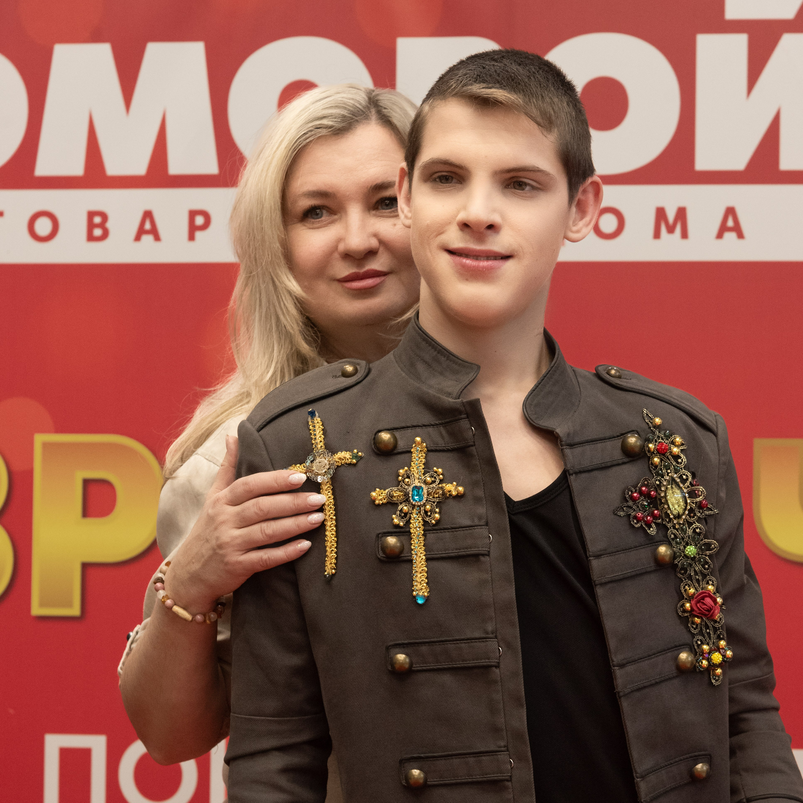 Показ Мод БФ «Исток Жизни». Дети с «Безграничными Возможностями». Портретный Семейный Fine-Art фотограф в Санкт-Петербурге Криулина