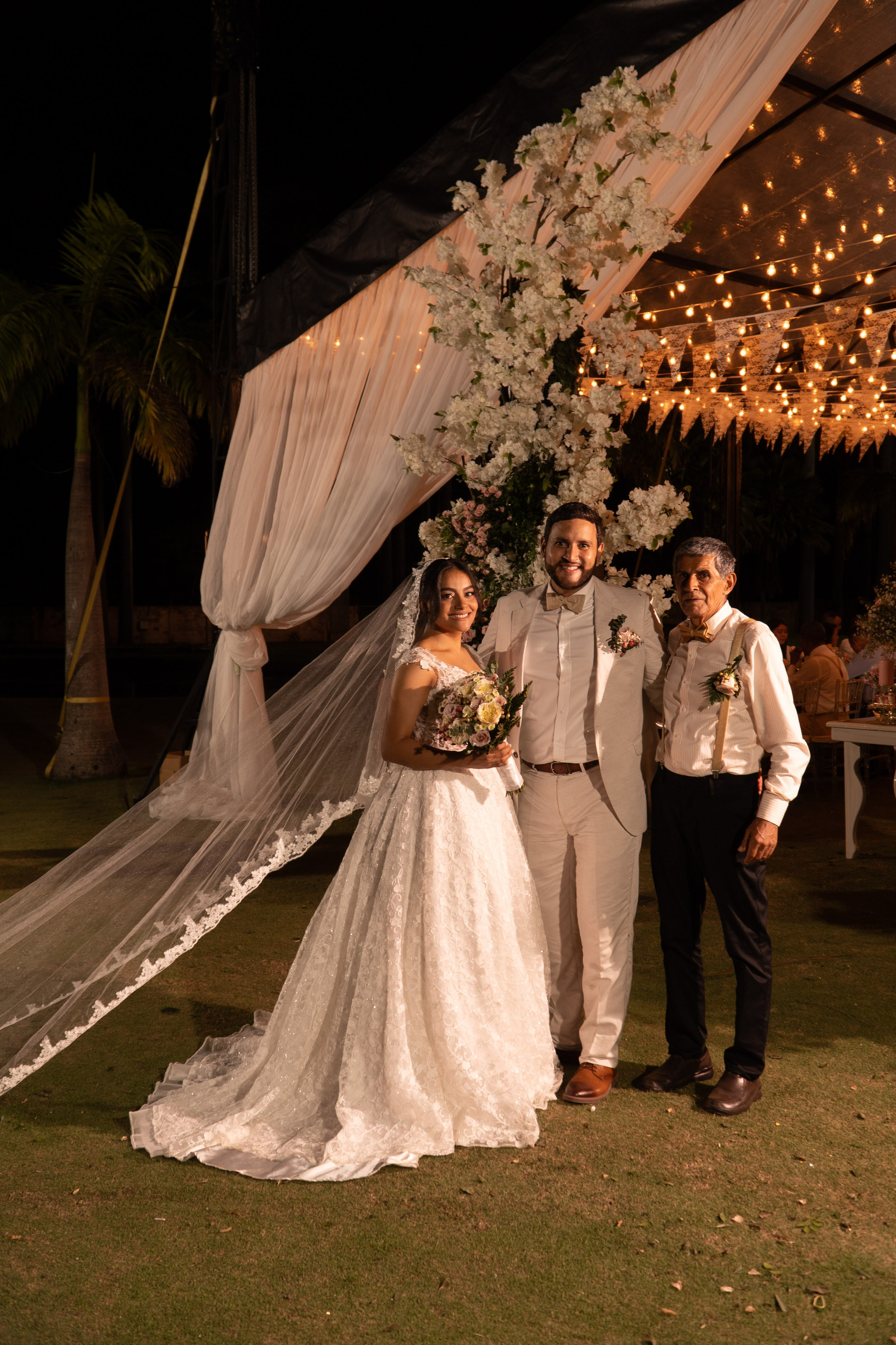 Carola & Gerson. Wedding Photographer in Barcelona and Medellin