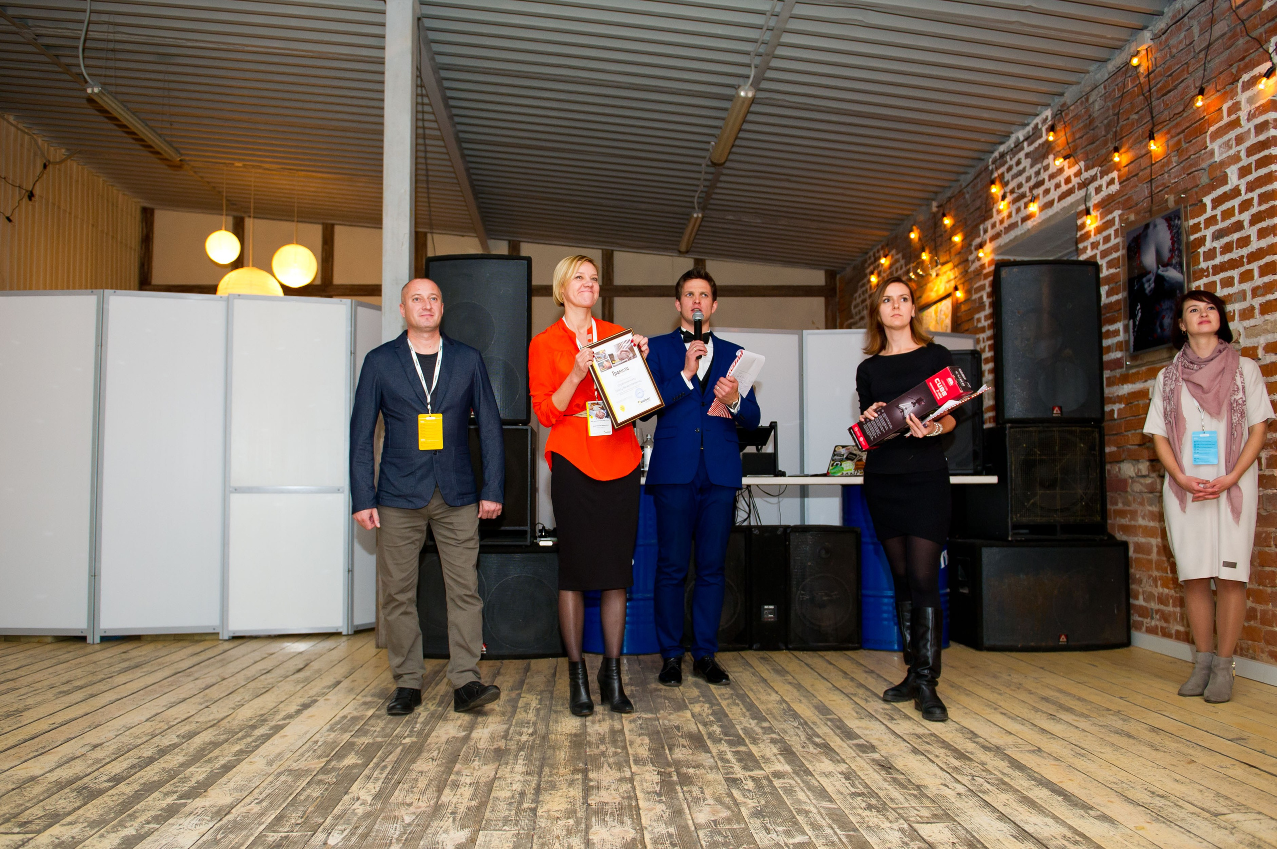 Saint-Gobain демонстрационный центр. Встреча блогеров и представителей фирмы. Репортажный фотограф и видеограф Слава Думчев. Тимбилдинги, отчетники, корпоративы