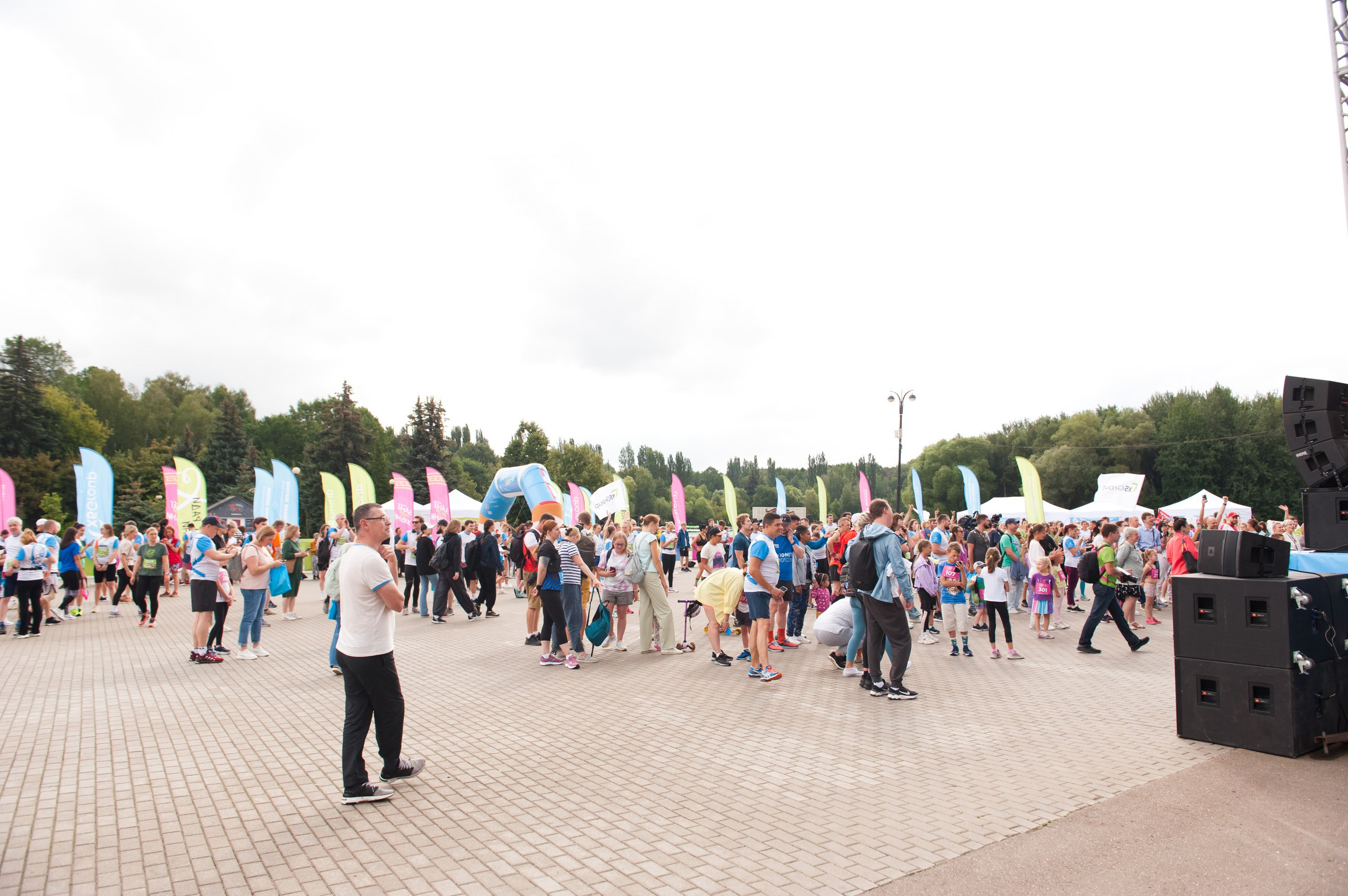 Корпоративное. Забег X5 Retail Group. Репортажный фотограф и видеограф Слава Думчев. Тимбилдинги, отчетники, корпоративы