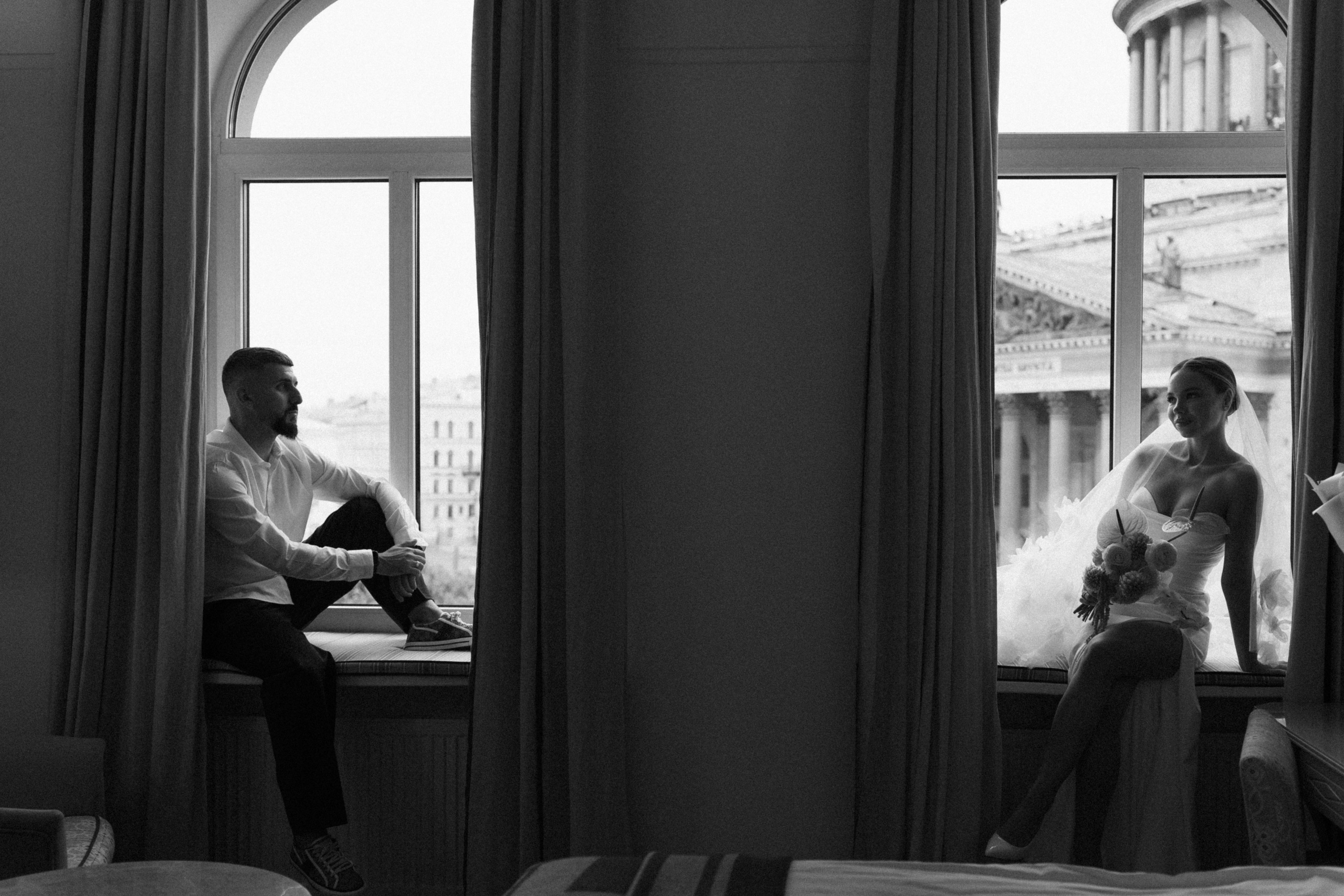 Андрей и Алина. Питер. Утро в отеле Angleter и банкет в Сезонах. Цифра и плёнка. Свадебный фотограф Катерина Чулкова