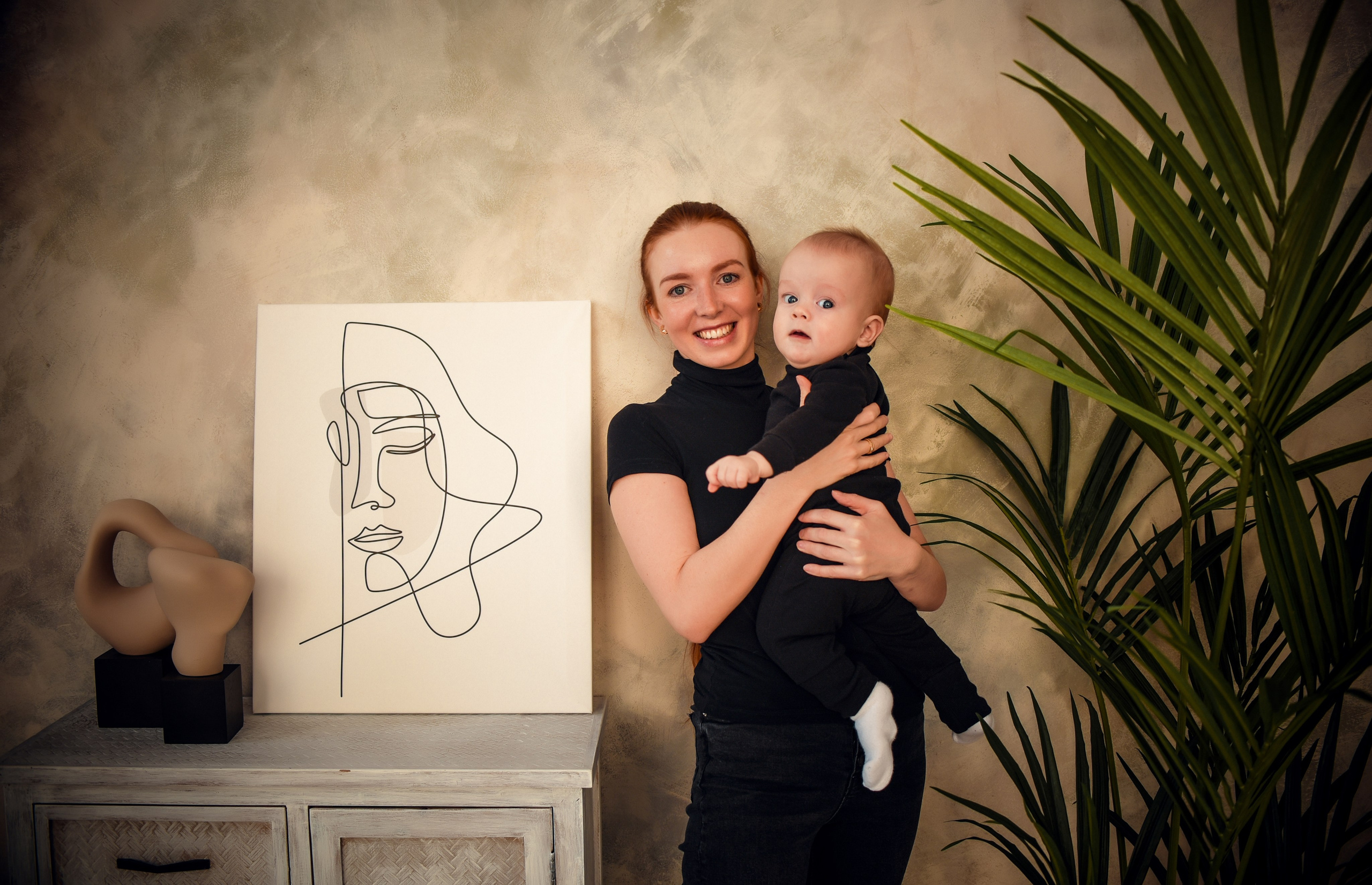 Семейная студийная фотосессия 3. Свадебный, семейный, детский, контент фотограф в Омске Максим Ильин