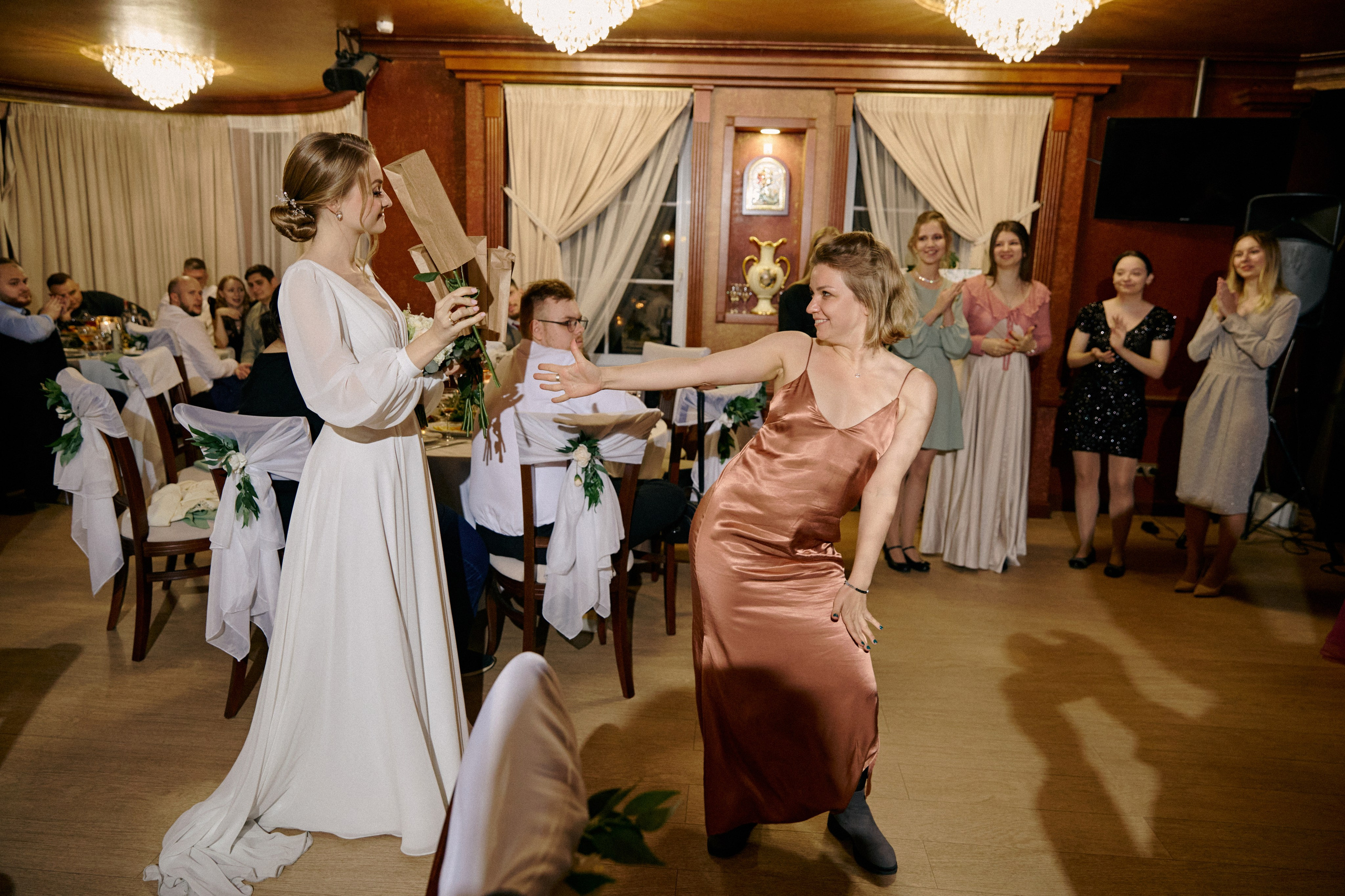 Свадебная фотосъемка в Москве | Волшебные кадры вашего идеального дня. Контентный и репортажный фотограф Виталий Кулешов | Москва