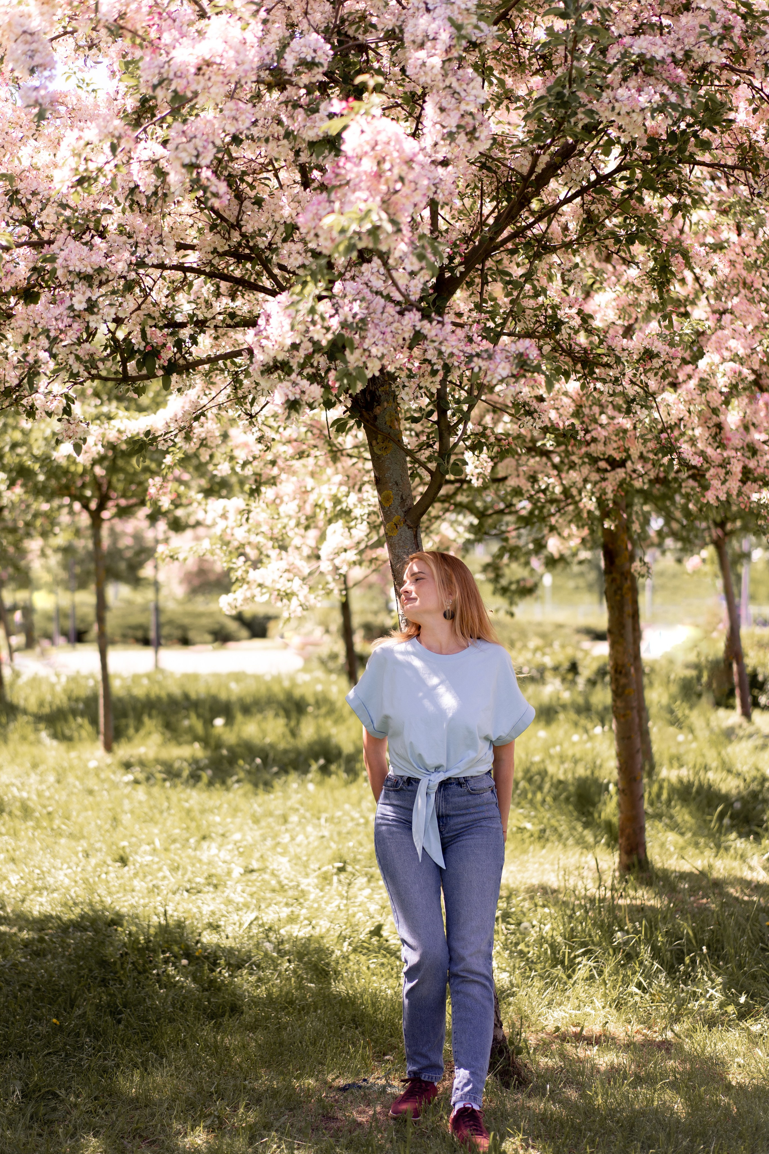 Прогулка в яблоневом саду. Семейный и детский фотограф в Санкт-Петербурге Дарина Герчиу