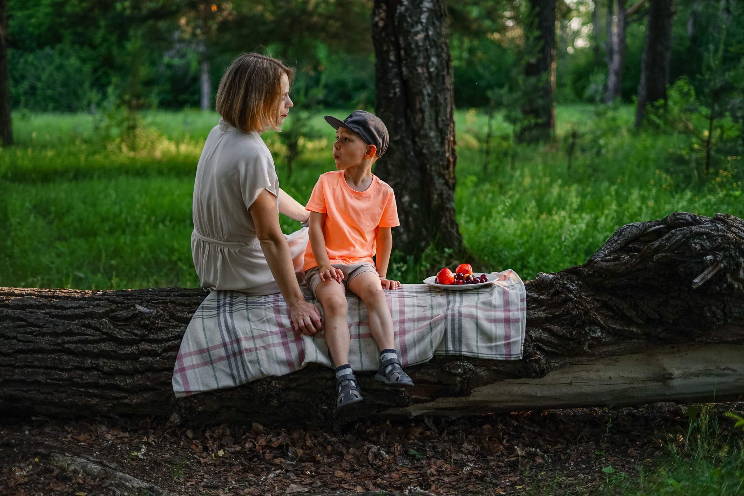 Лесной пикник. Семейные фотосессии и свадьбы в Краснотурьинске