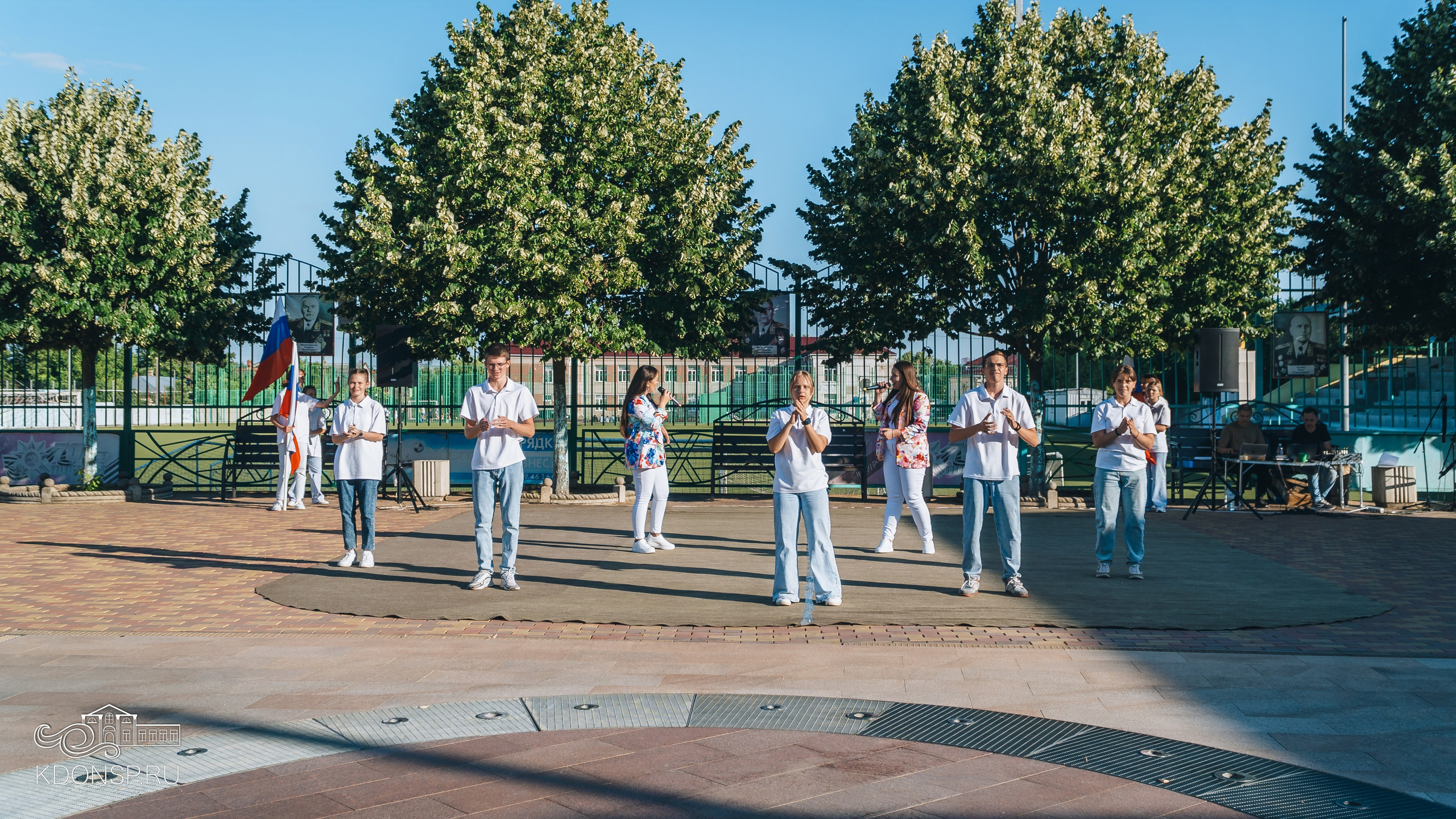 Концертная программа «Жить здорово». Новотитаровский Дом культуры