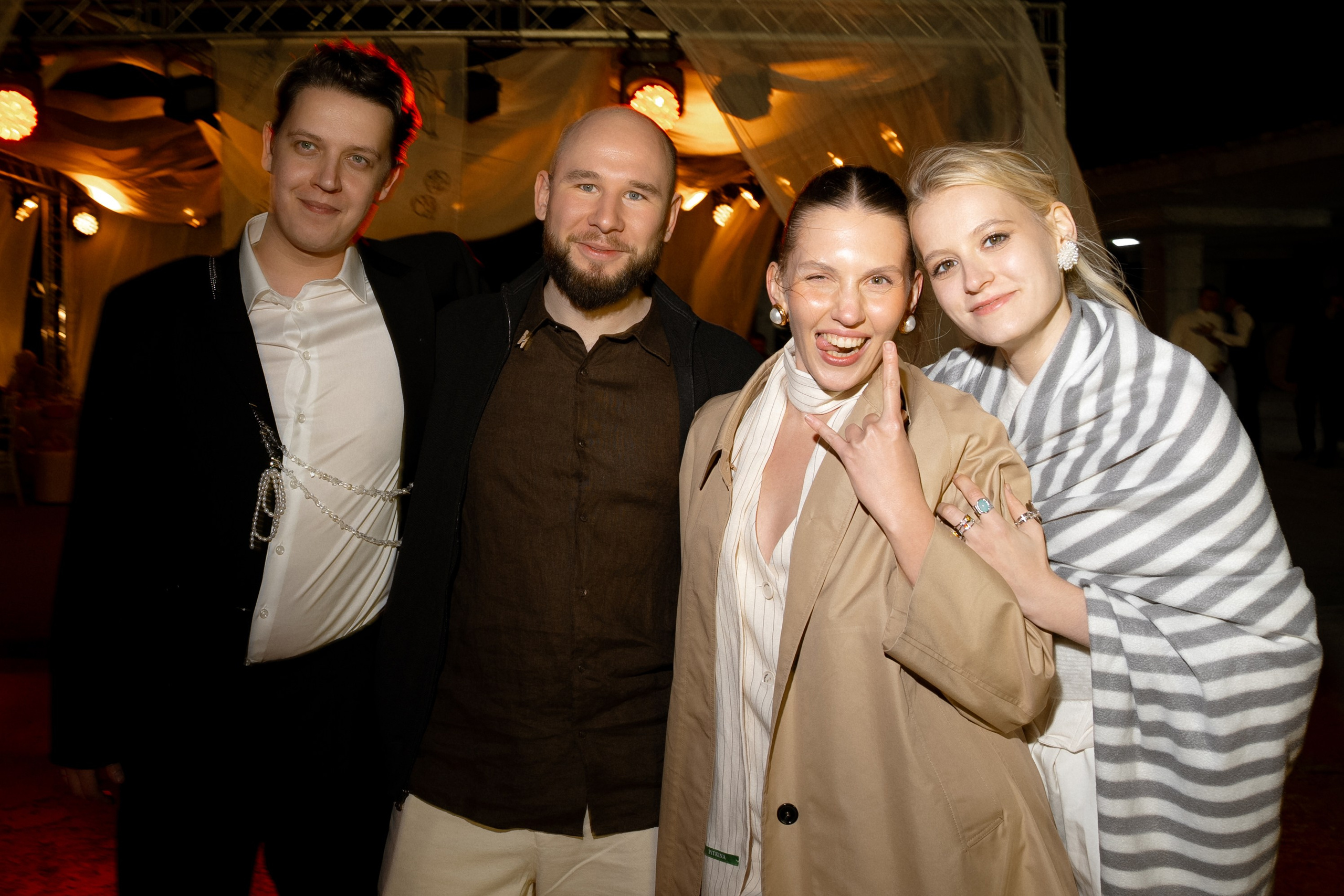 Любовь на высоте /Полный день (сокращено). Семейный и портретный фотограф в Саратове Сахарова Маша