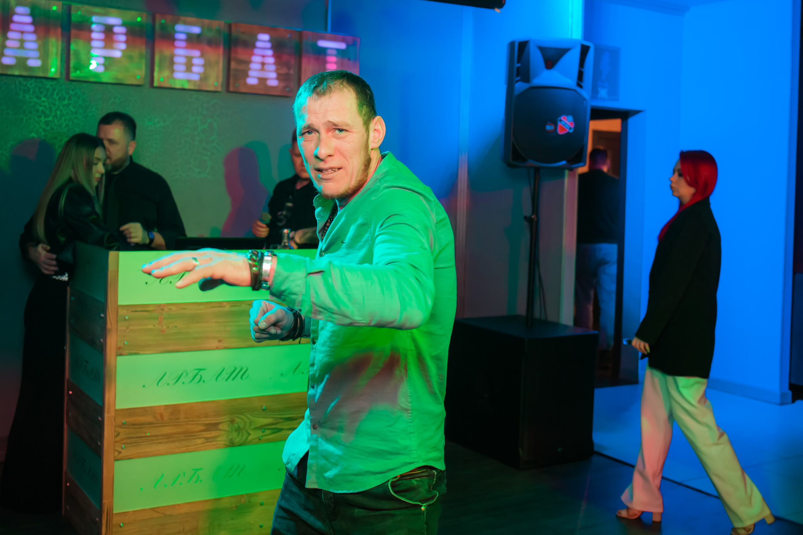 День Рождение Рябинина Ивана. Репортажный фотограф Василий Сазонов в Нижневартовске