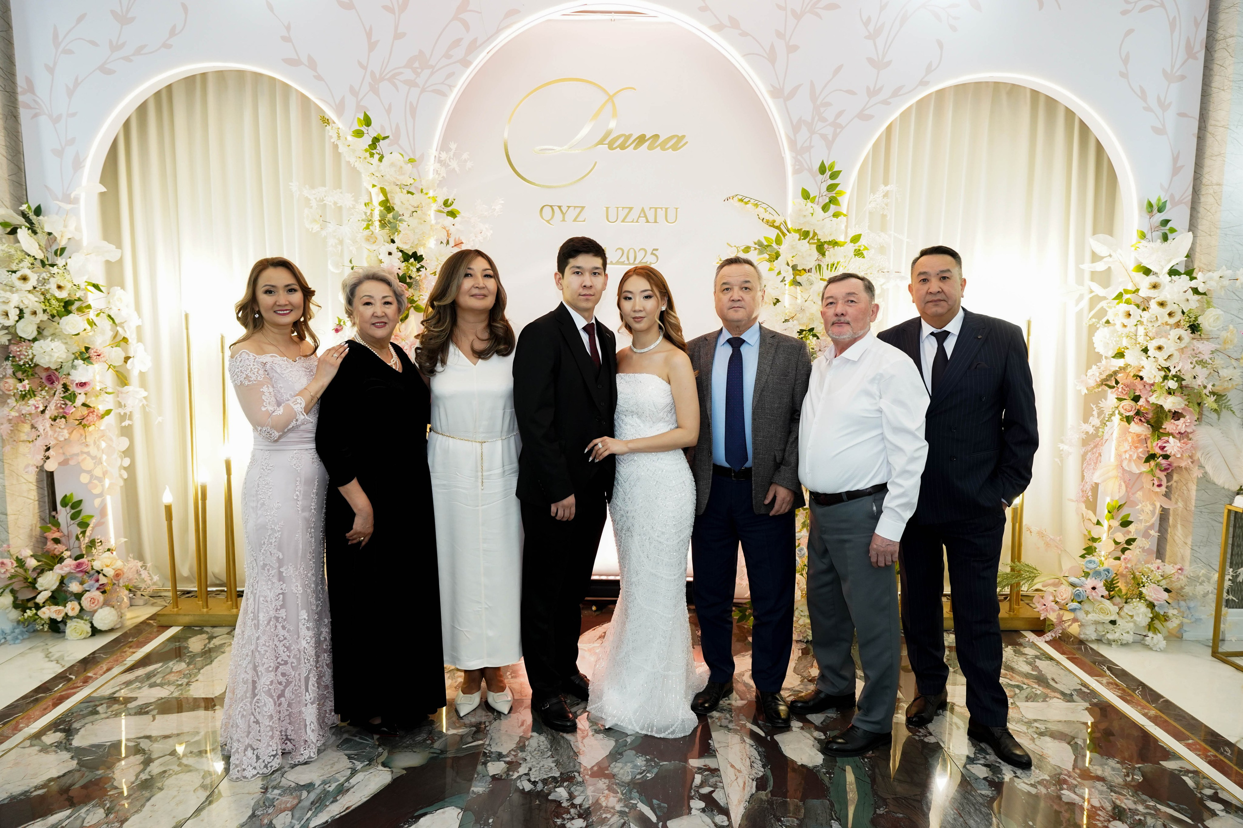 Dana uzatu. Фотограф Ернар Ержанов