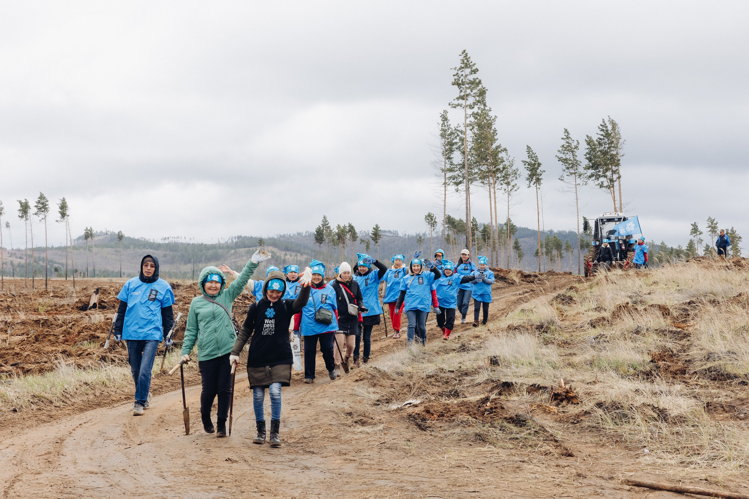 Siberian wellness. Ежегодная акция по посадке деревьев. Свадебный и семейный фотограф в Улан-Удэ