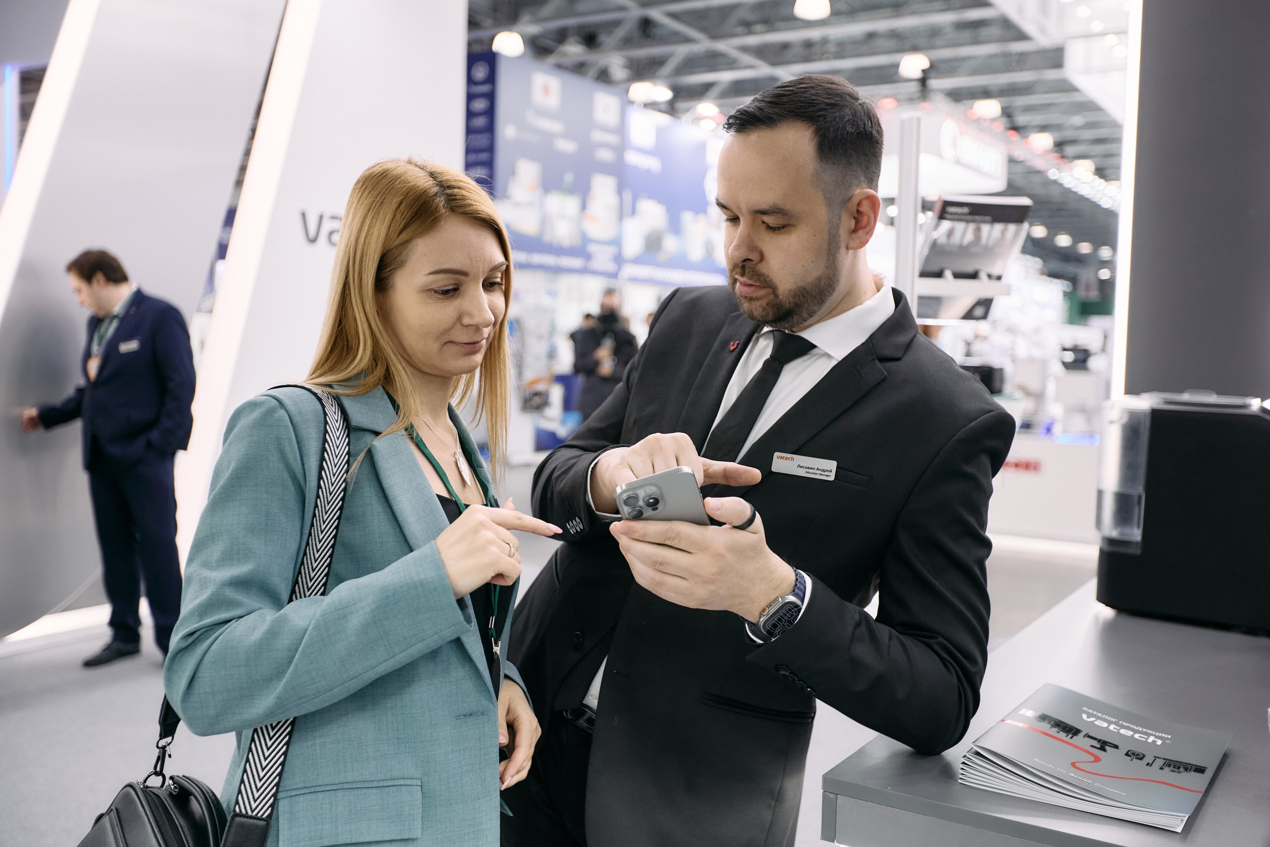 Дентал Салон 2026: Vatech. Свадебный и репортажный фотограф Дмитрий Кононенко