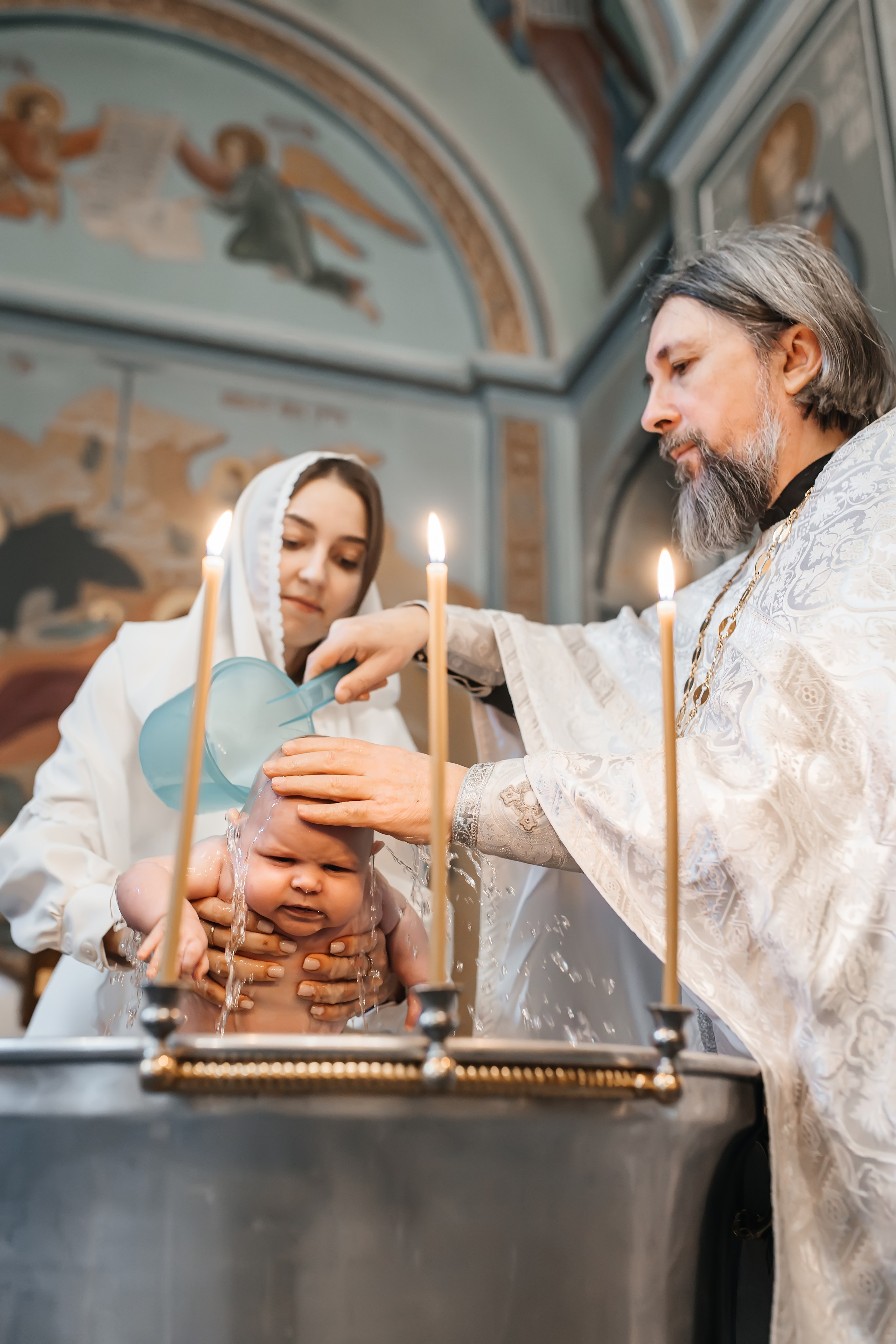 Крещение Гордея и Степана в Храме  Успения Пресвятой Богородицы в Троице-Лыково. Фотограф на крещение и венчание Москва  Надежда Баланина