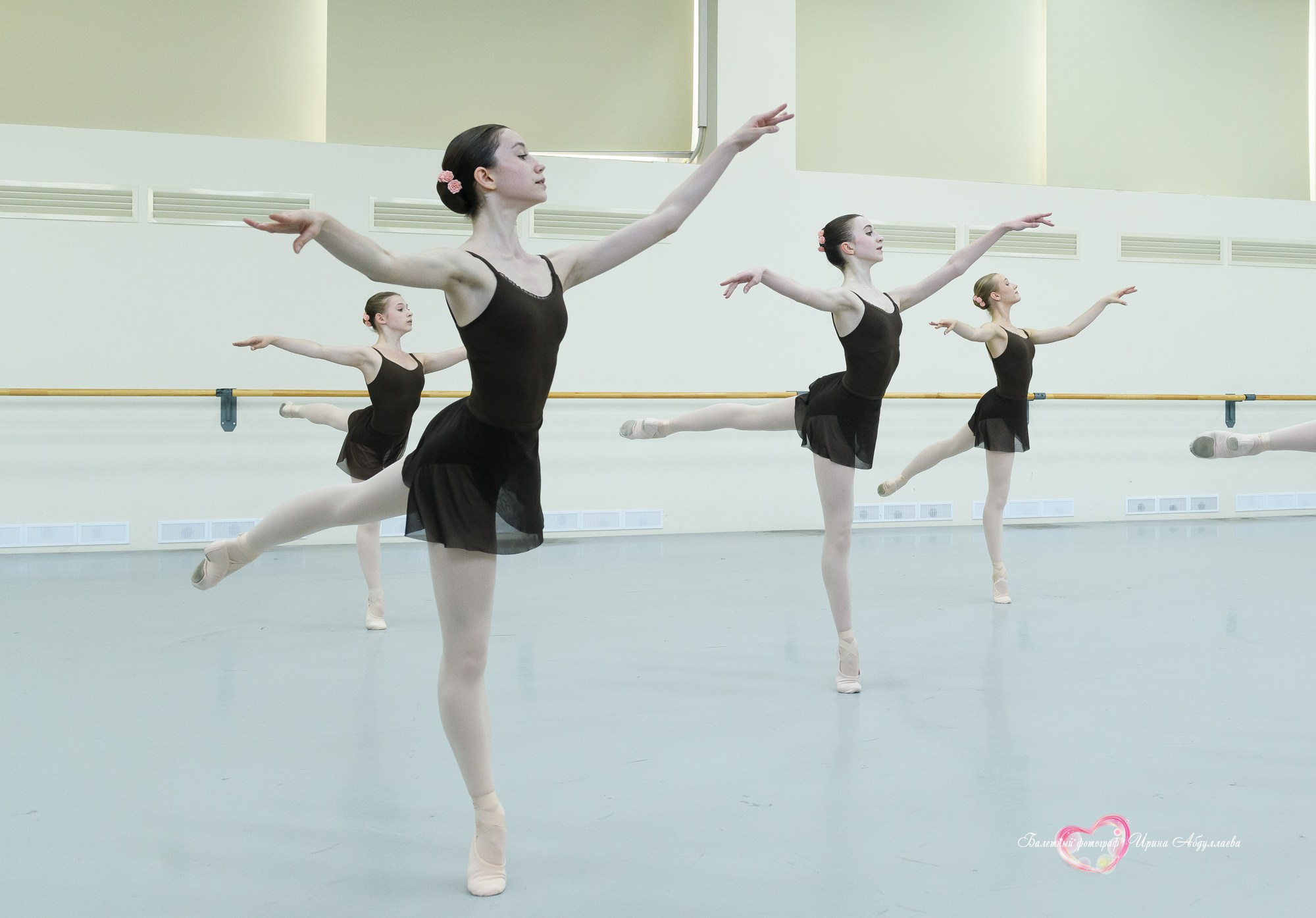 Госэкзамен выпускников МГХУ им. Лавровского — Девочки — 2025 г