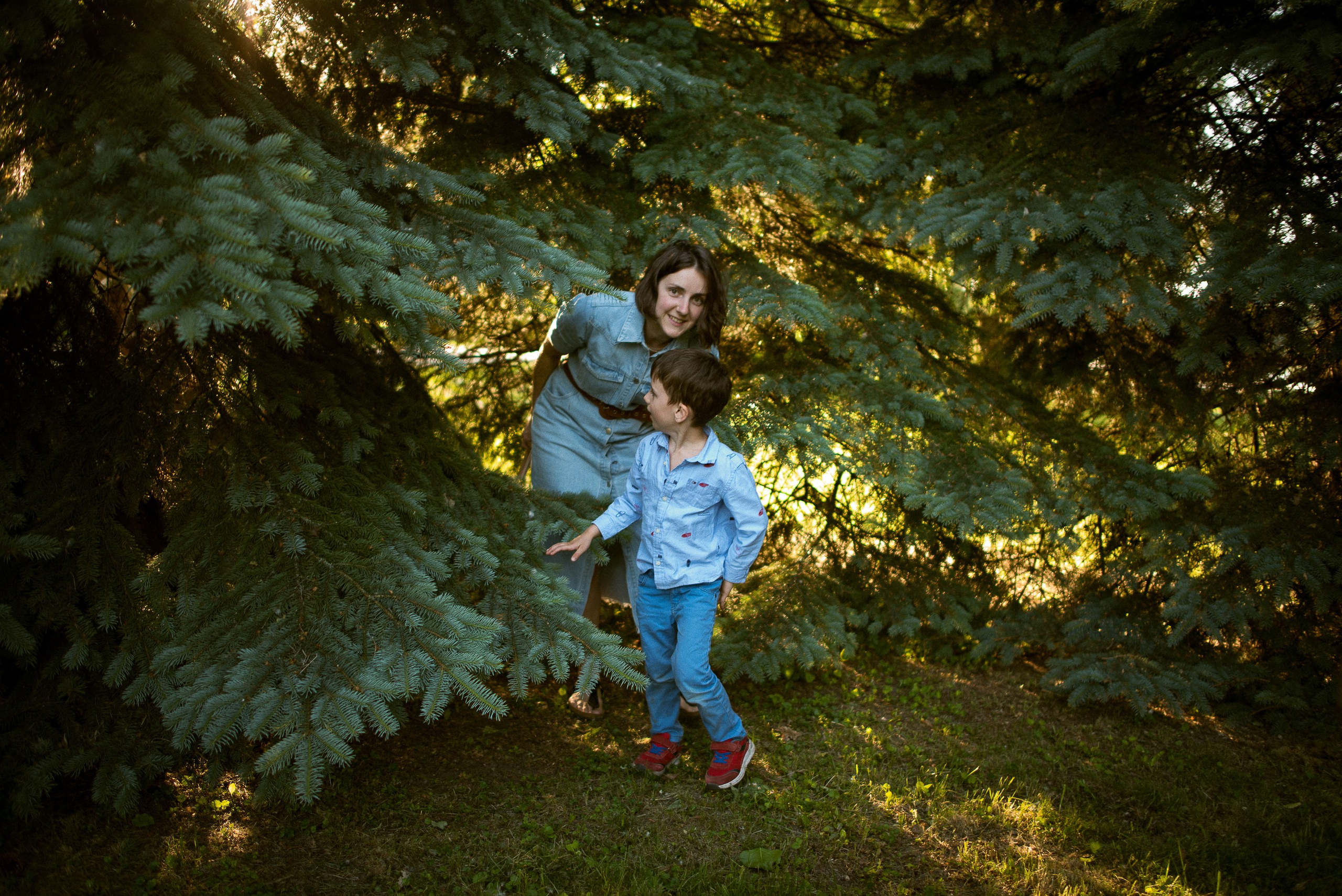 Park Family Walk. Documentary family photography in Barcelona and beyond