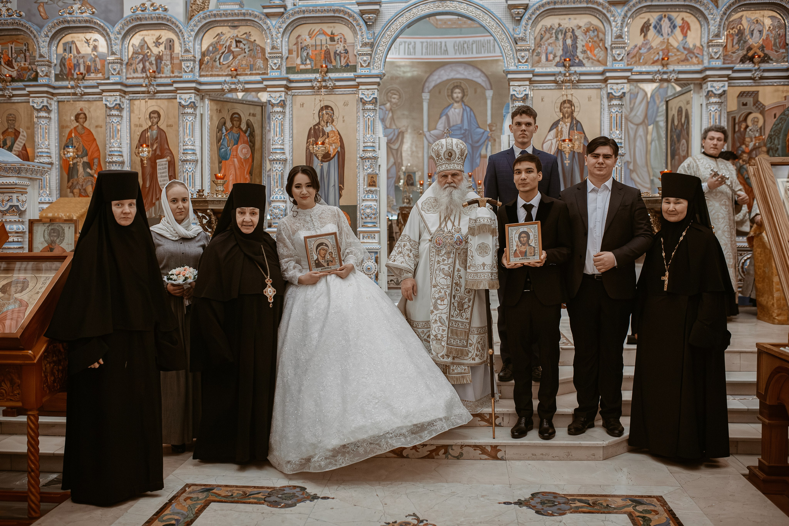 Митрополит Викентий совершил таинство Венчания. Фотограф на Крещение и Венчание в Ташкенте