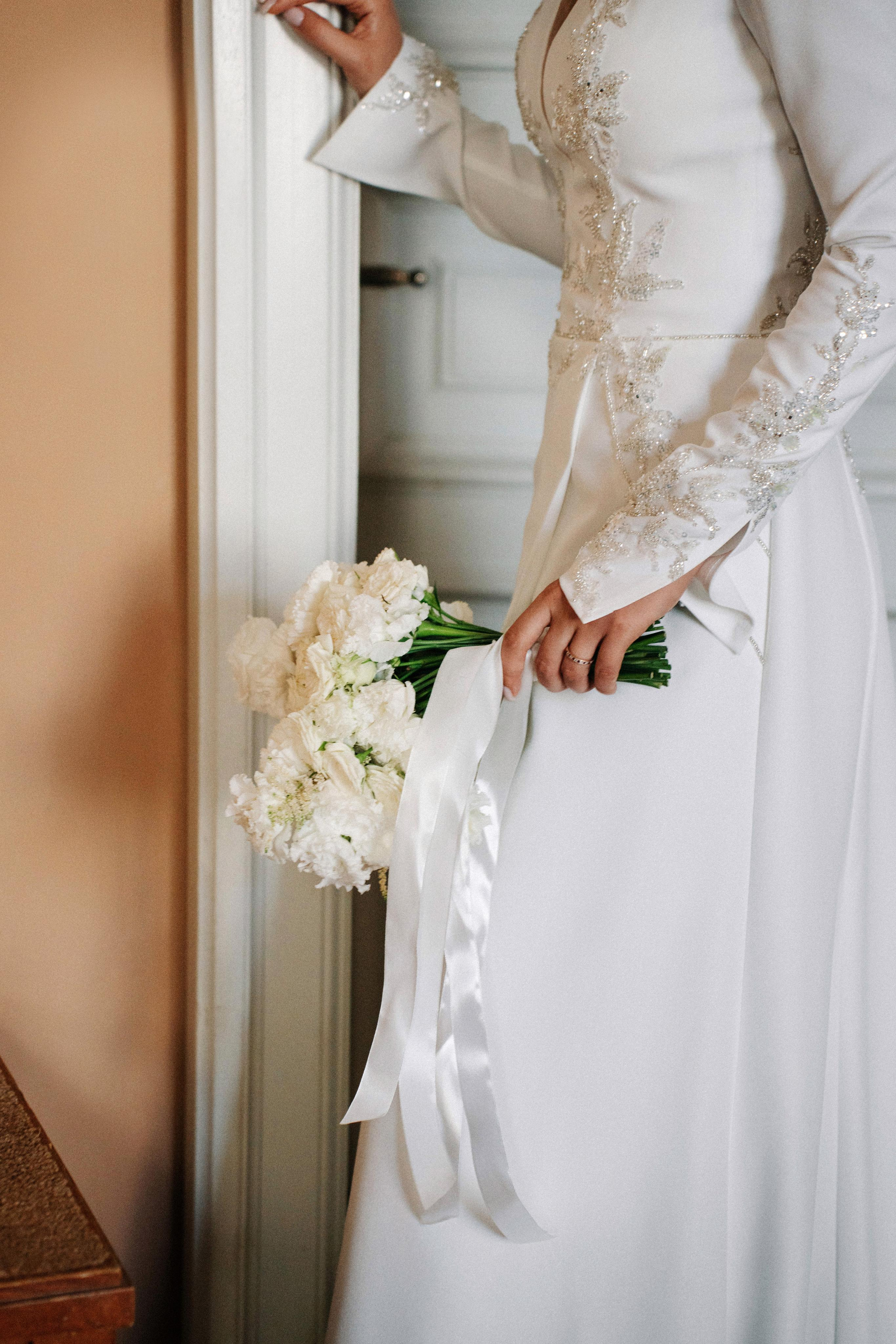 Свадебная фотосессия в гостинице Националь (сборы невесты)