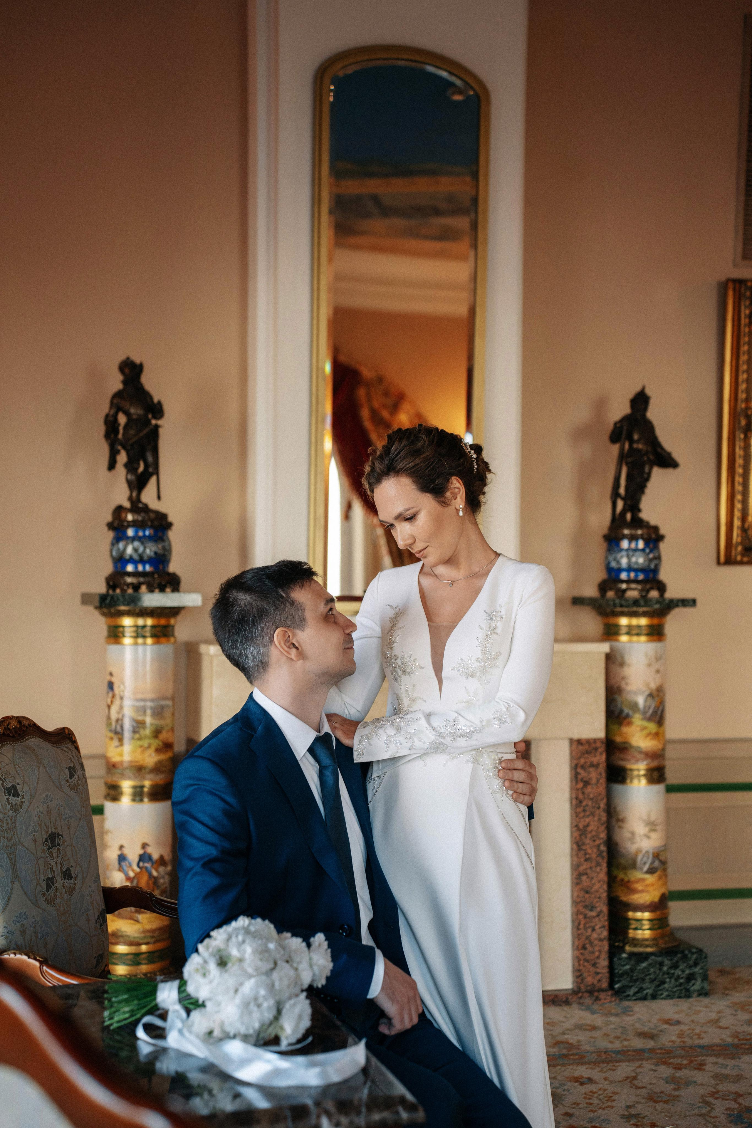 Свадебная фотосессия в гостинице Националь (сборы невесты)