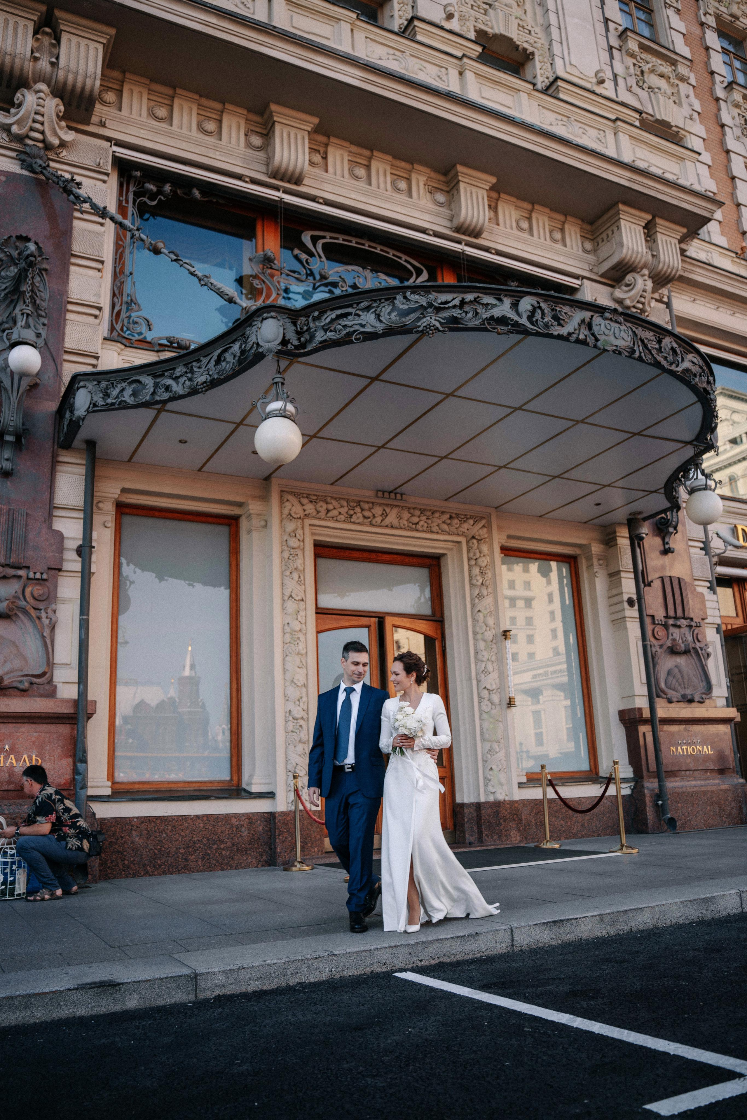 Свадебная фотосессия в гостинице Националь (сборы невесты)