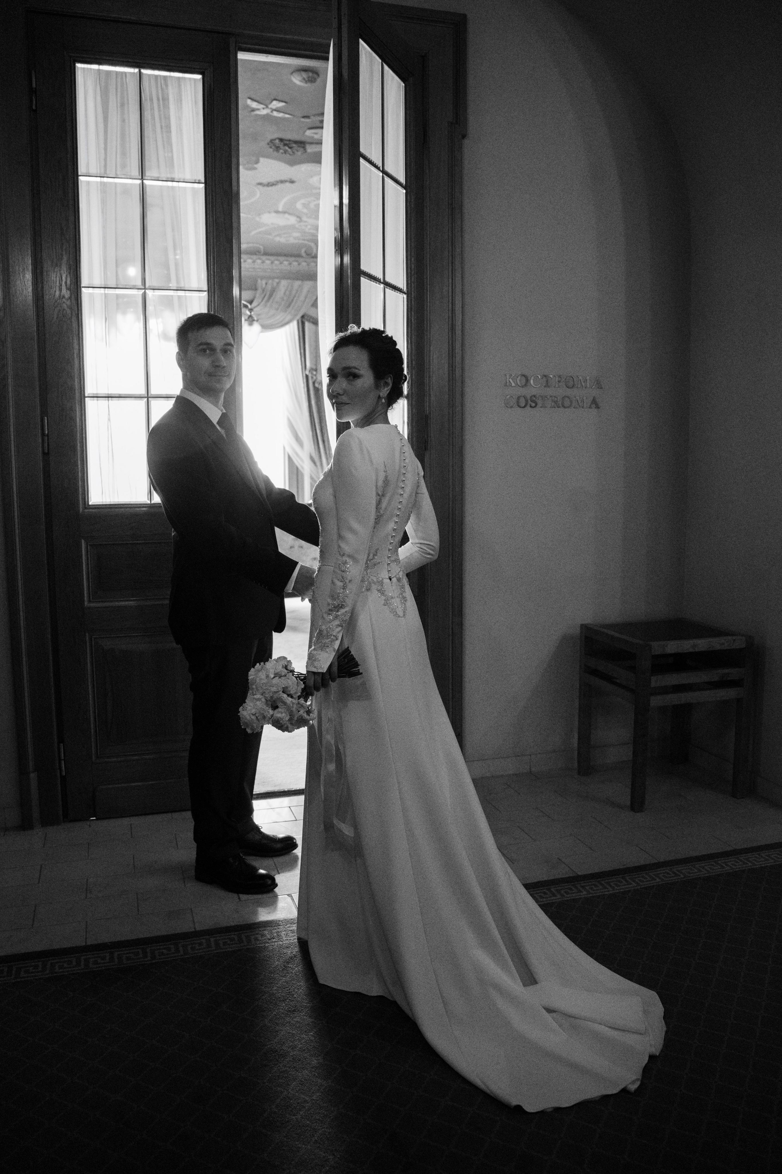 Свадебная фотосессия в гостинице Националь (сборы невесты)