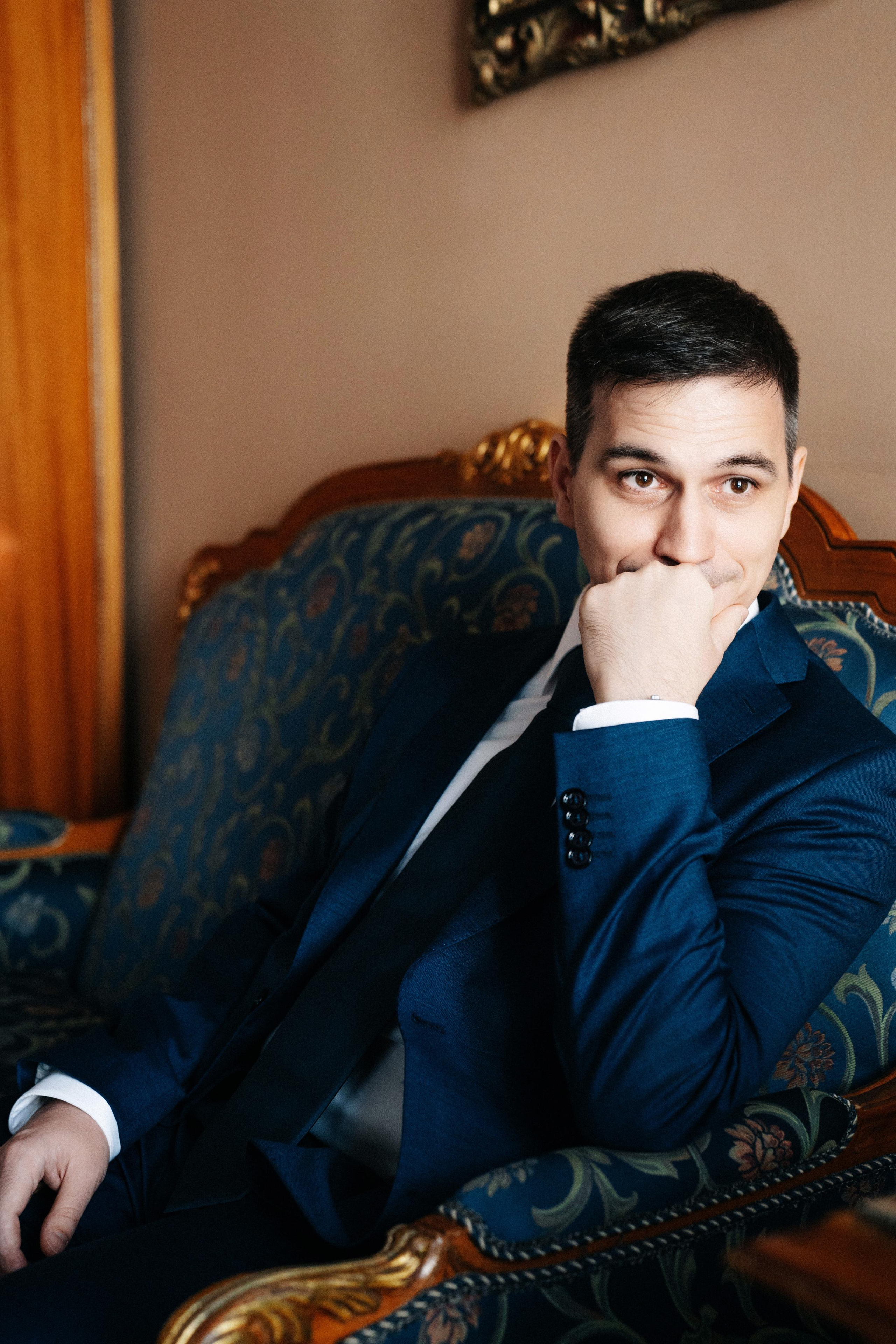 Свадебная фотосессия в гостинице Националь (сборы невесты)