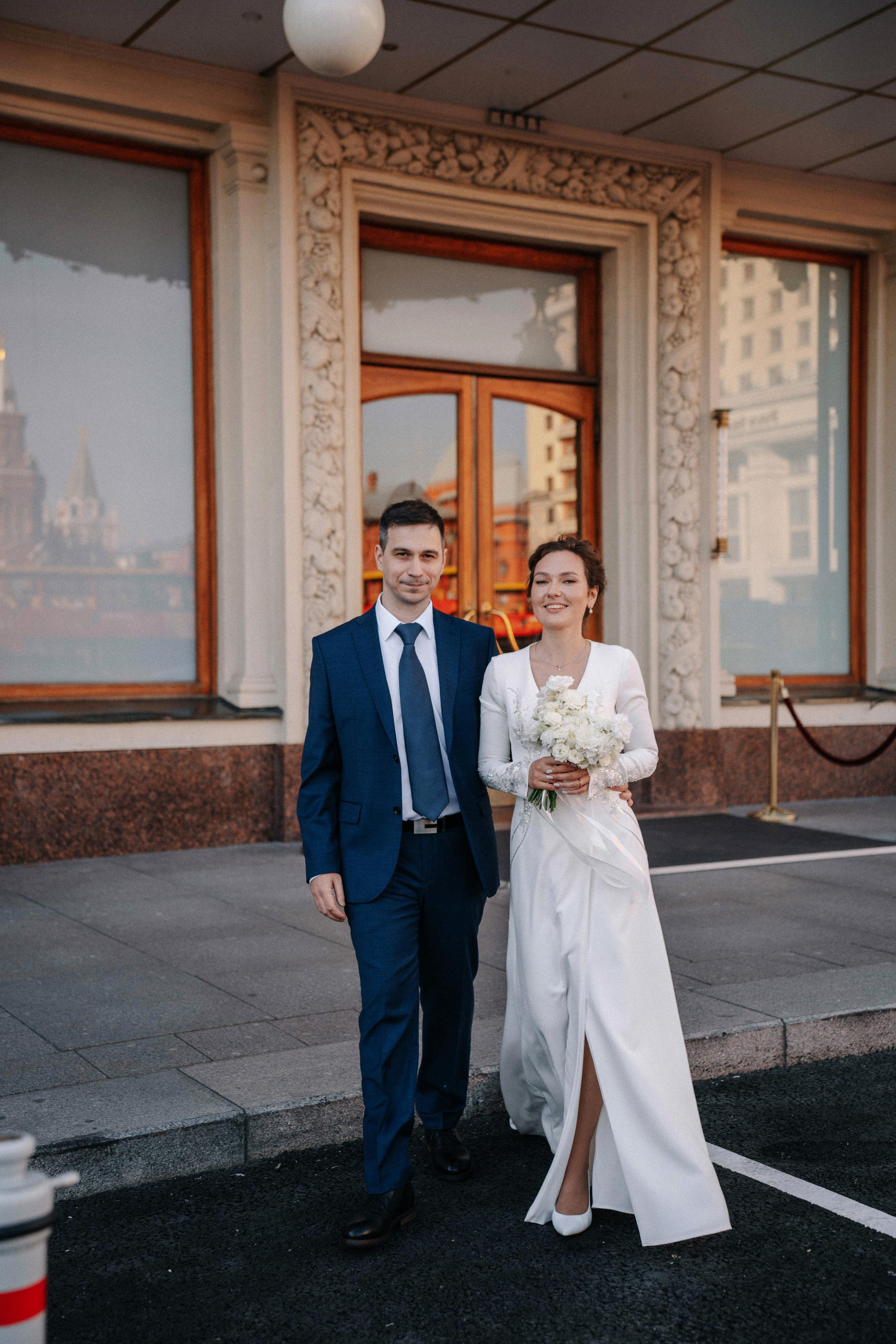 Свадебная фотосессия в гостинице Националь (сборы невесты)