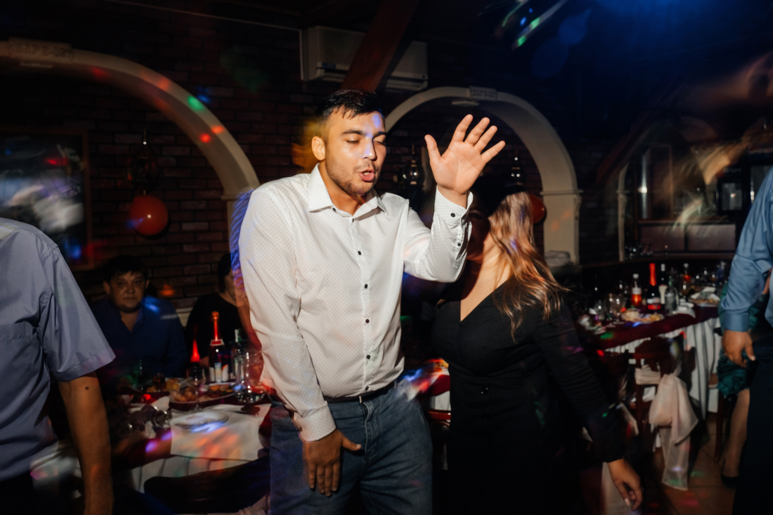 Саша + Ира. Моменты и истории о вас настоящих