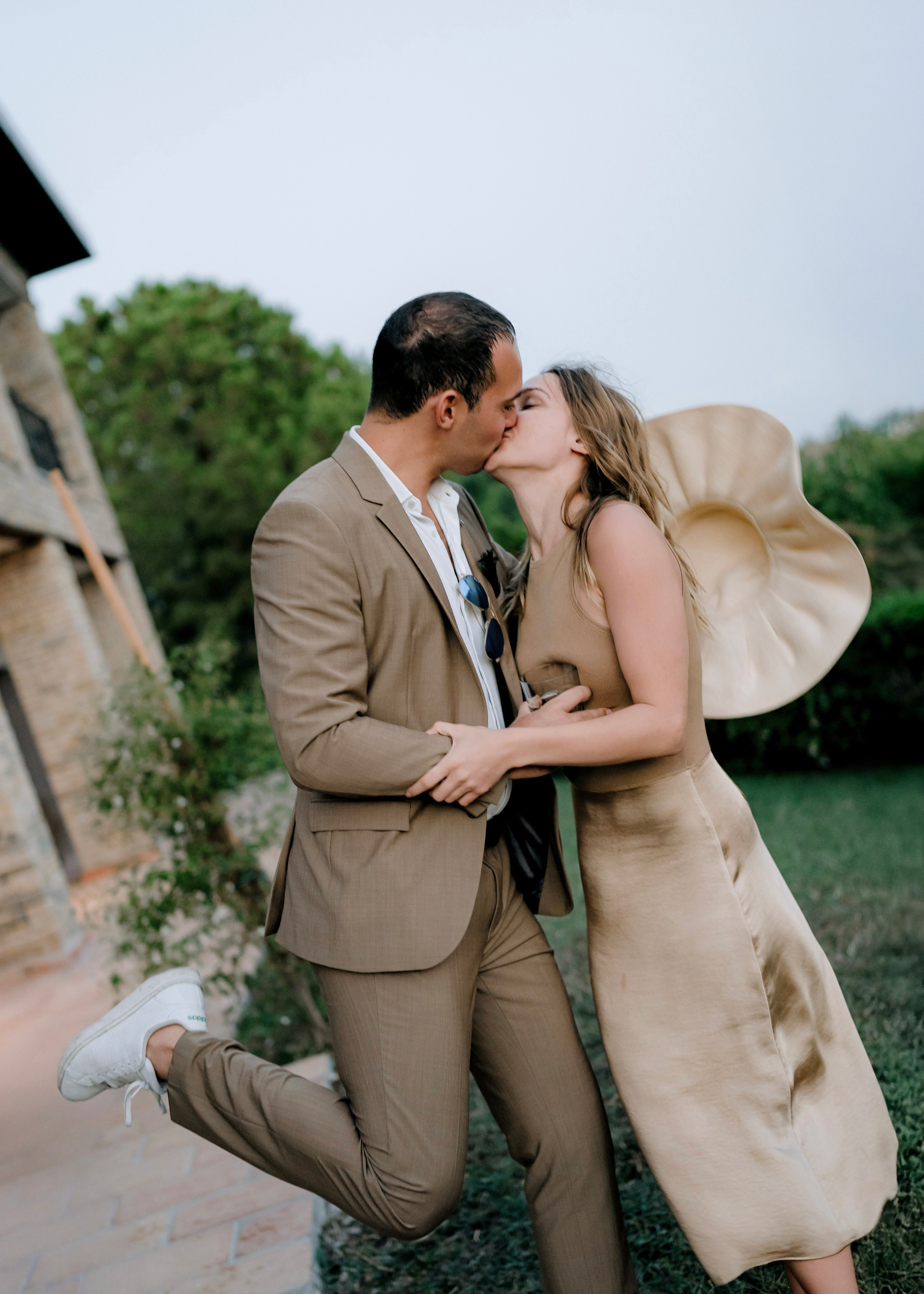 Where tulips meet birch trees. Wedding & Documentary Photographer based in Nuremberg — available across Europe & Turkey | Vitalii Nasonov