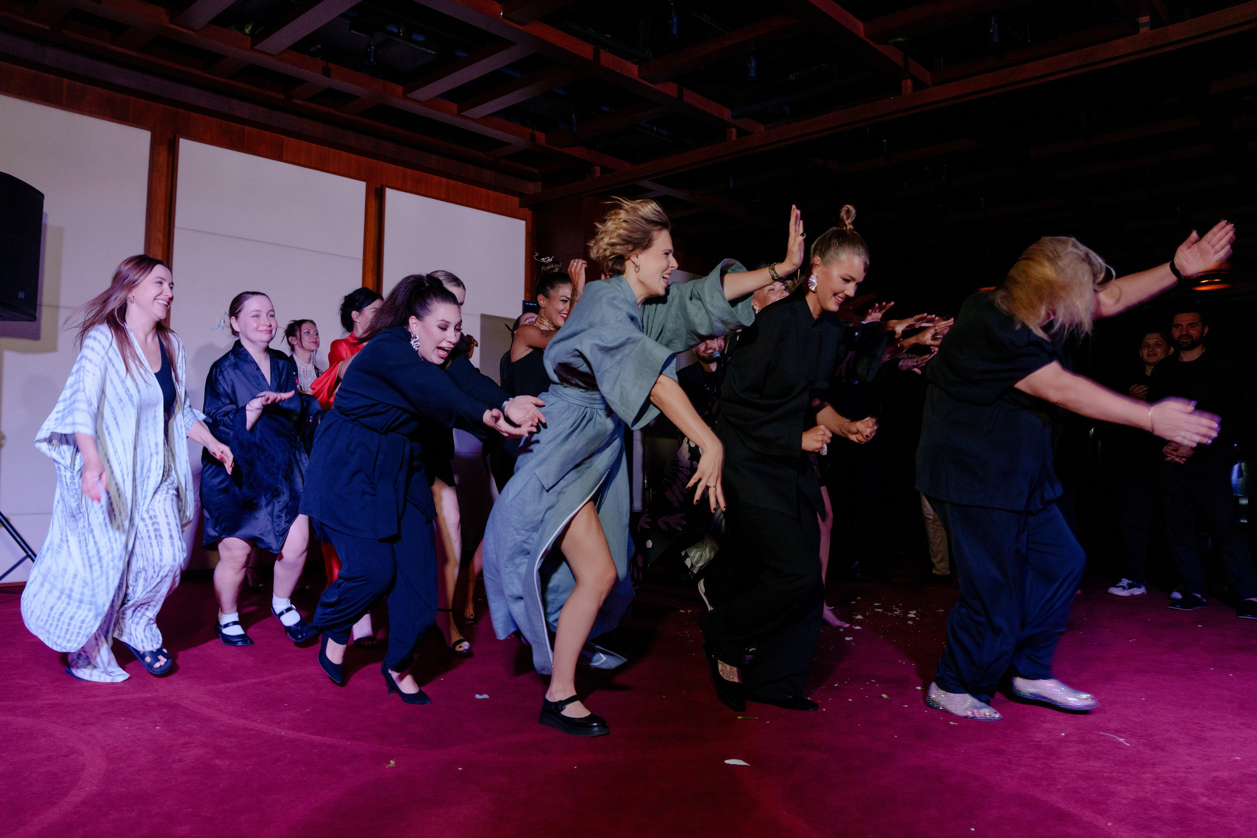 Репортажный фотограф на день рождения в ресторане KAI. Репортажный фотограф Москва Сергей Дружинин