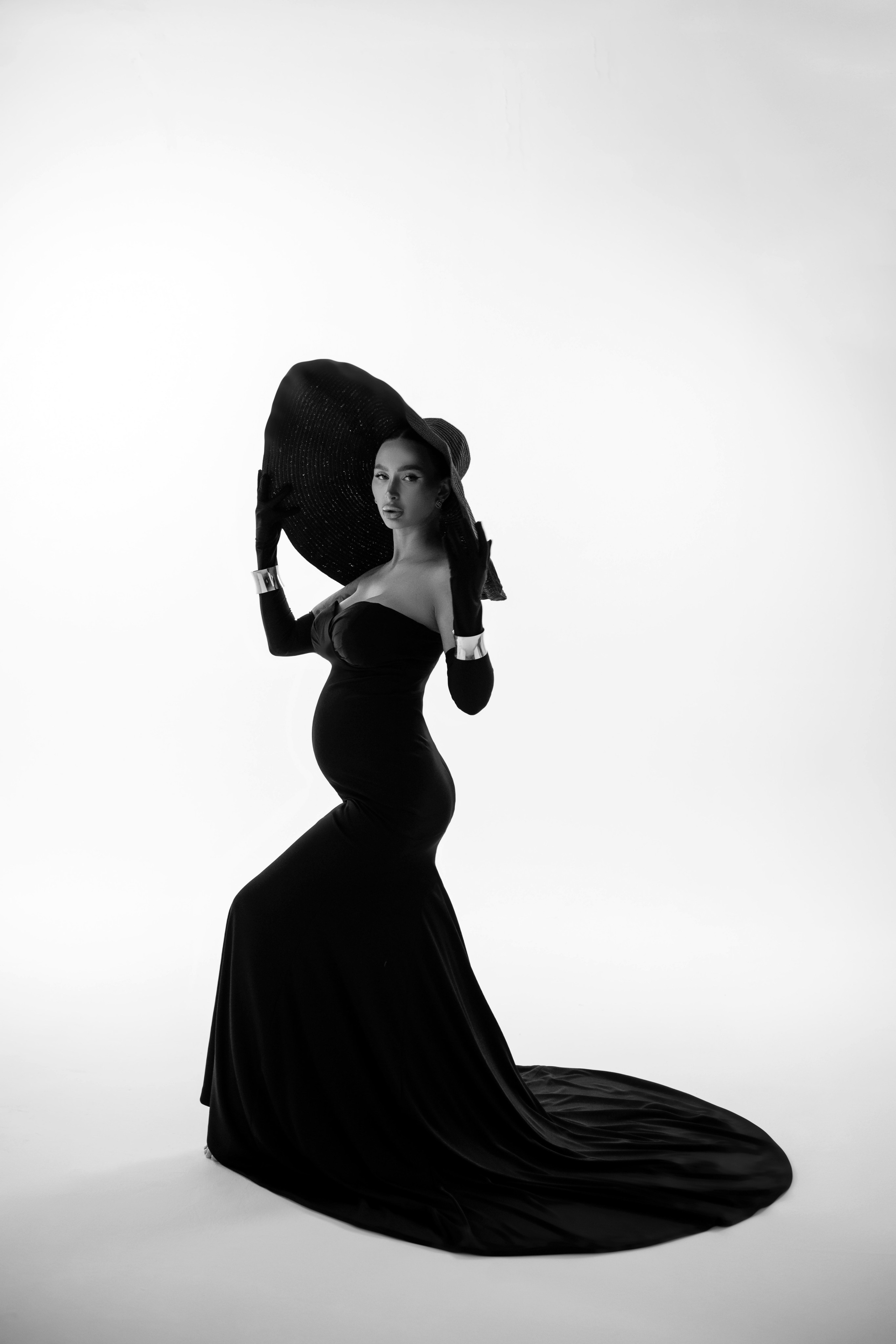 Черное платье 42-44. Фотограф Анна Качан