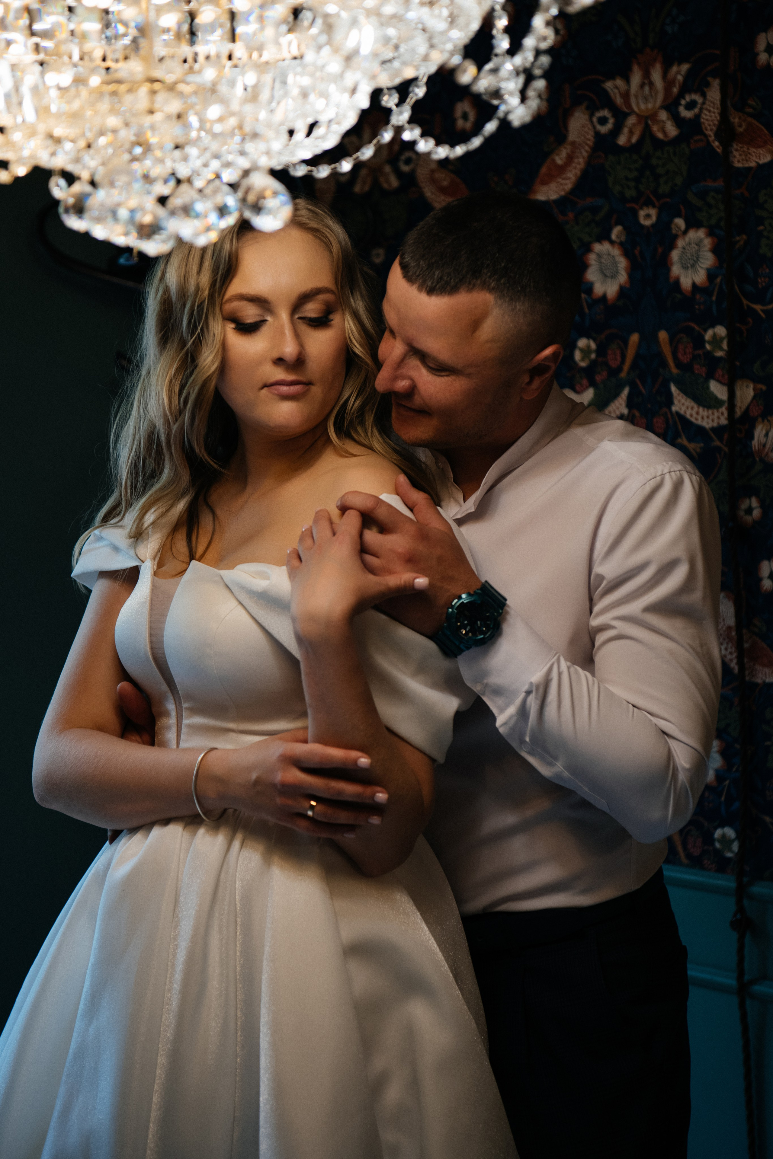 alt="Свадебная фотосессия в Барнауле. Свадебный фотограф Анна Глухова"