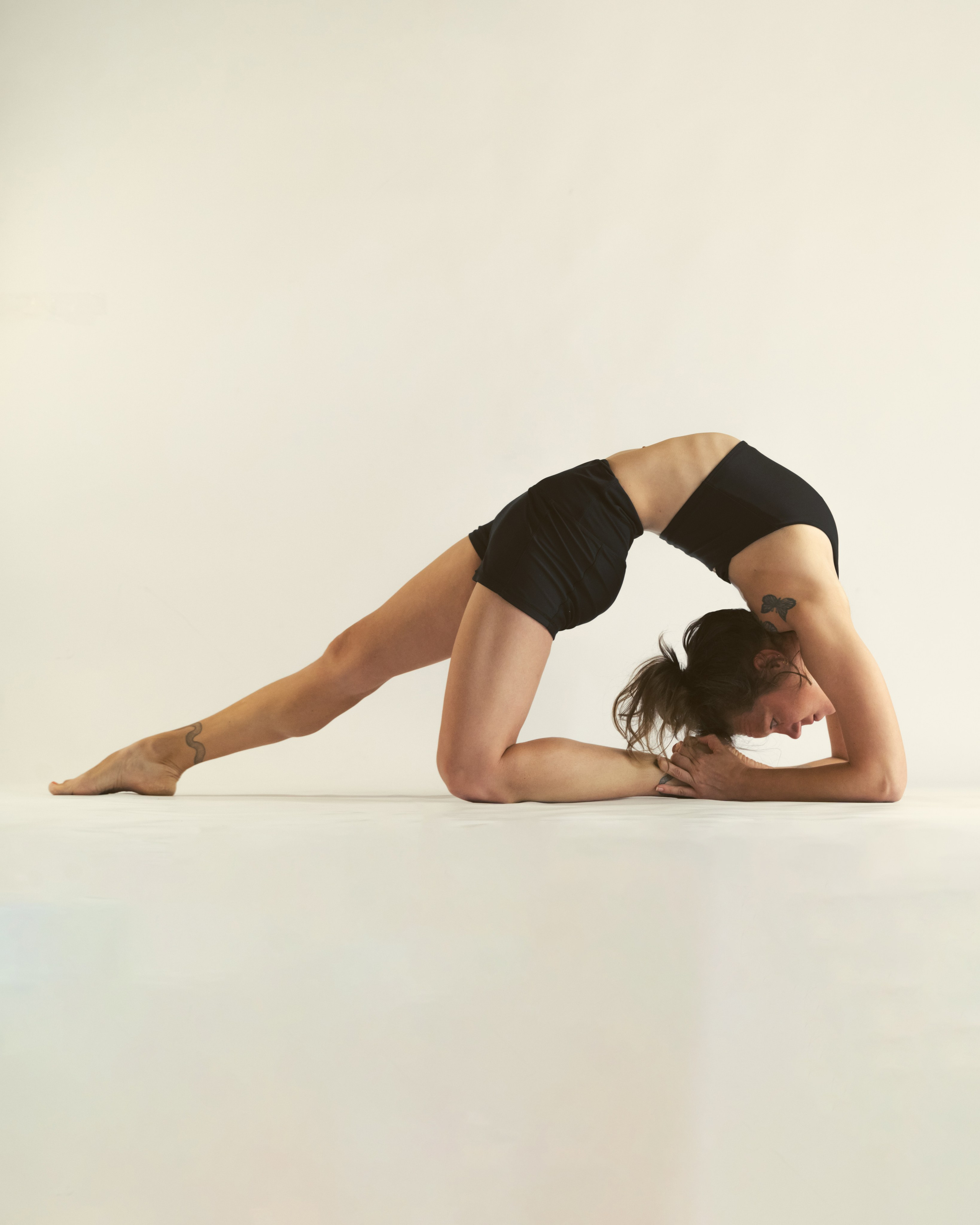 Yoga. Фотограф, оператор, режиссер монтажа в Москве Сюзанна Евсюкова