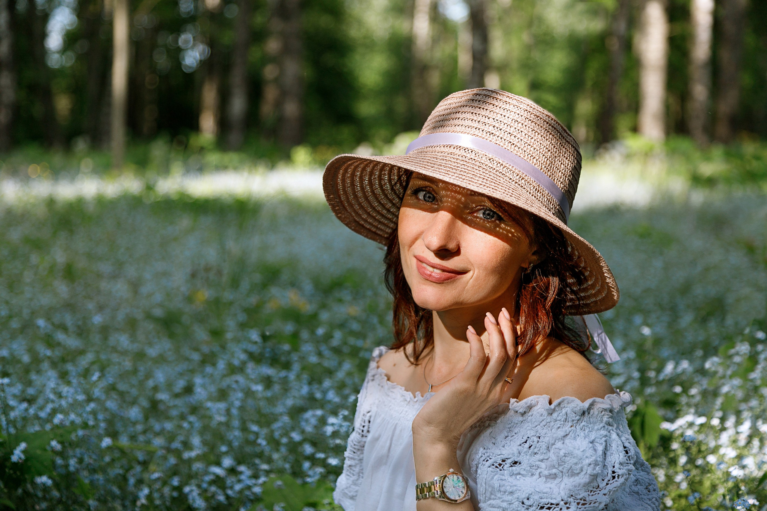 красивая фотосессия в незабудках  в Починке