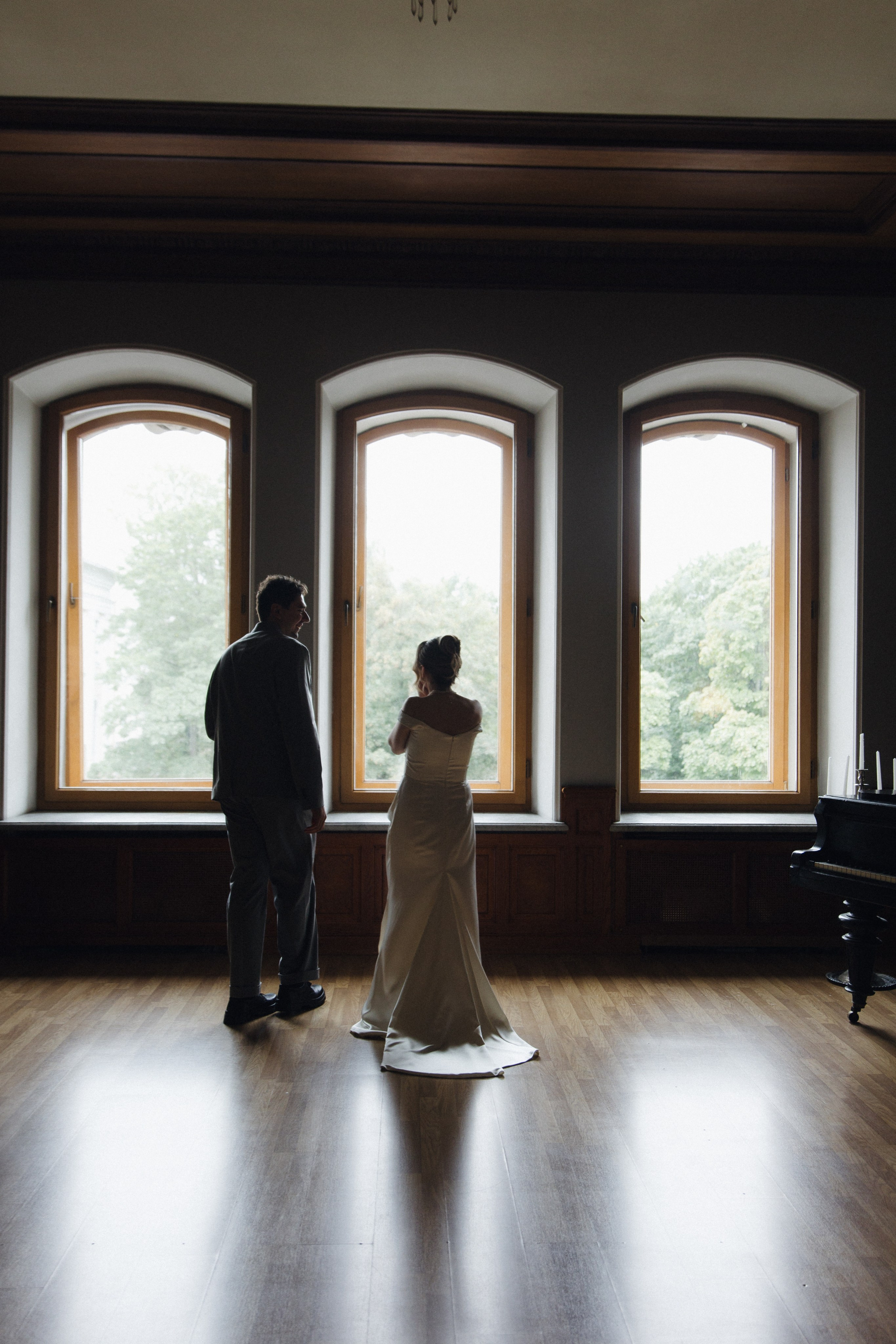 Свадьба в Питере. HELD BY LOVE. Фотограф в Астрахани Радмир Баймухамедов