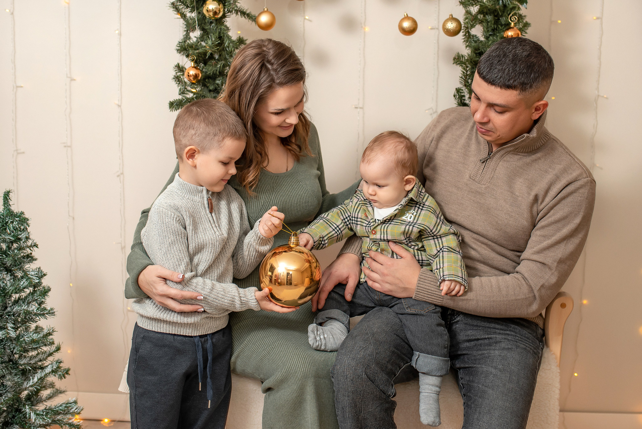 Анна и её семья 2025. Семейный и детский фотограф Наталья Горда