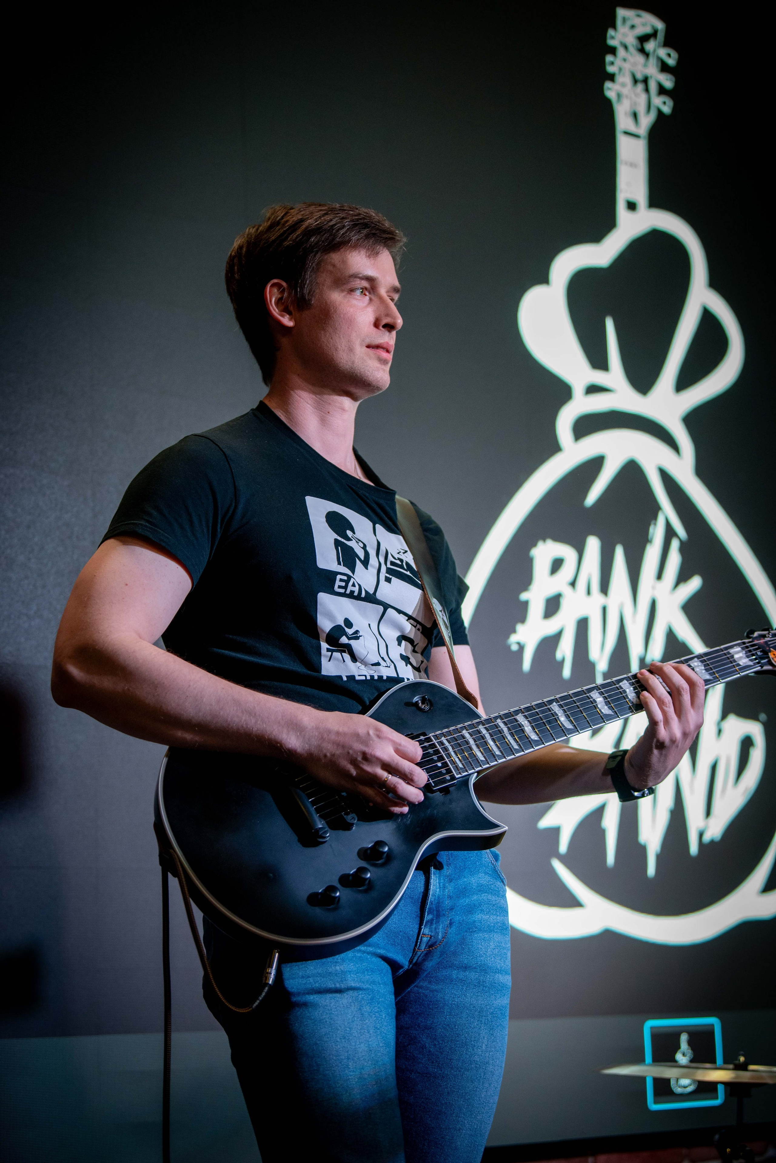 LifePub 21.05.2025. Московская кавер-группа BankBand