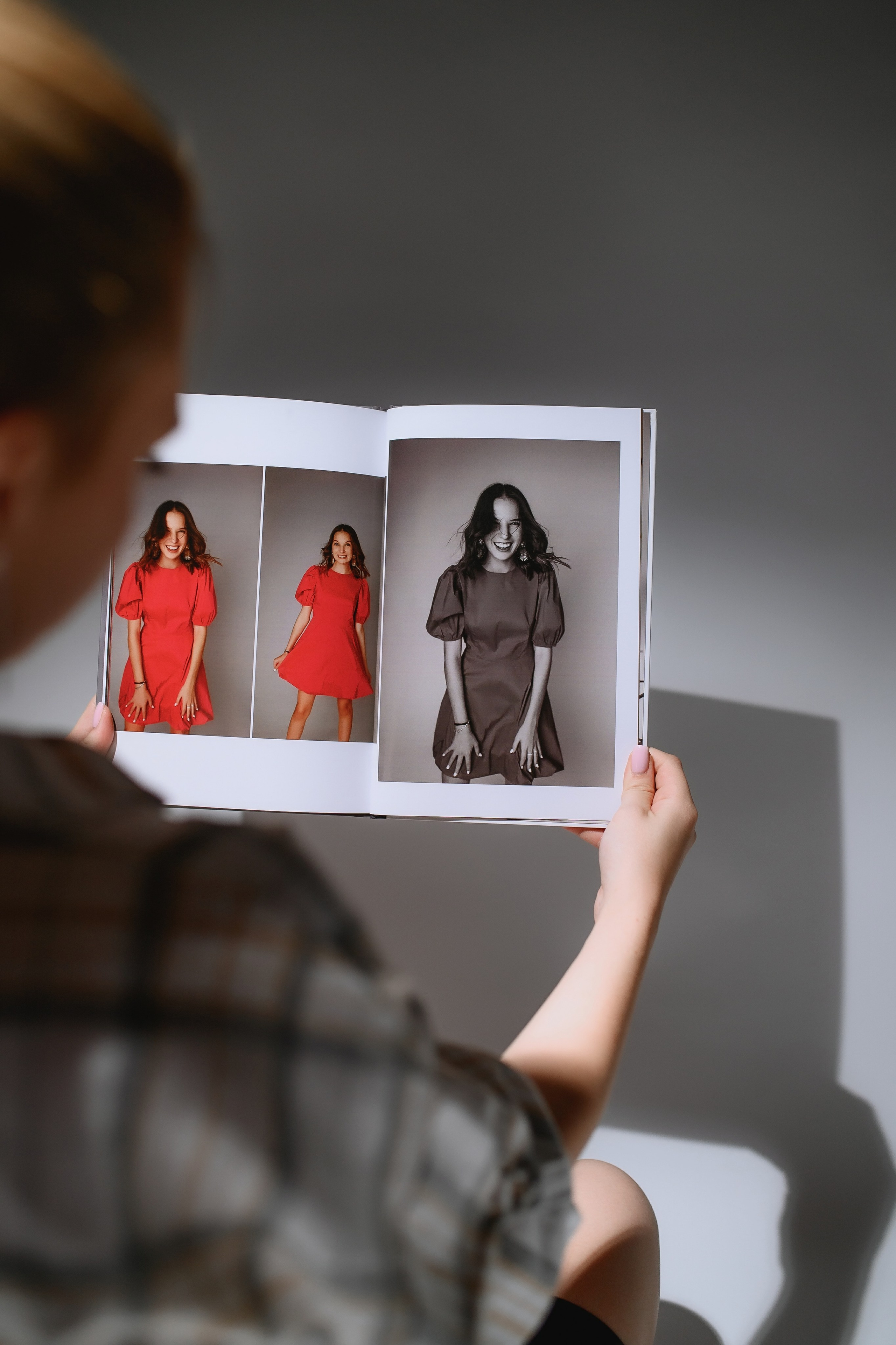 Книга на 18 лет. Мягкие листы в твердой обложке. Фотограф Котова Валентина